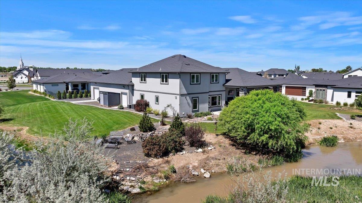 1587 Clear Creek Loop, Twin Falls, Idaho 83301-8322, 4 Bedrooms, 3 Bathrooms, Residential For Sale, Price $954,900, 98986522