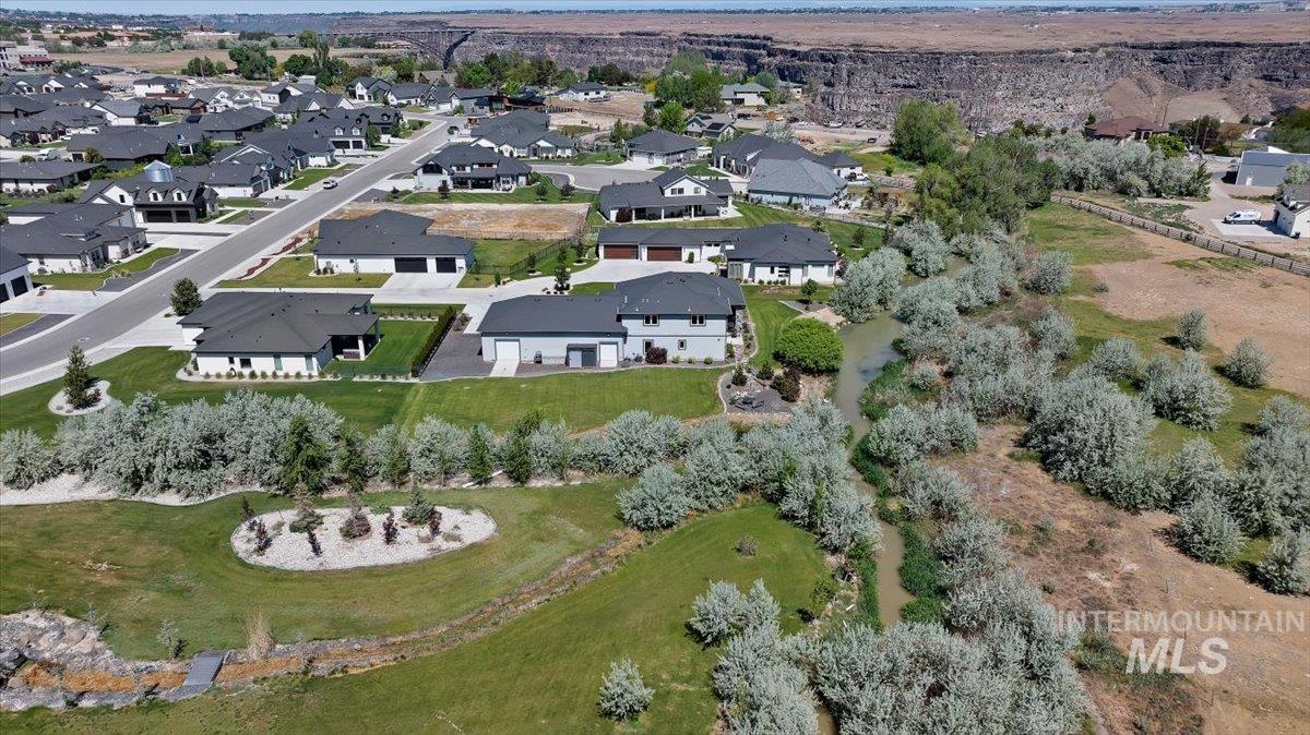 1587 Clear Creek Loop, Twin Falls, Idaho 83301-8322, 4 Bedrooms, 3 Bathrooms, Residential For Sale, Price $954,900, 98986522