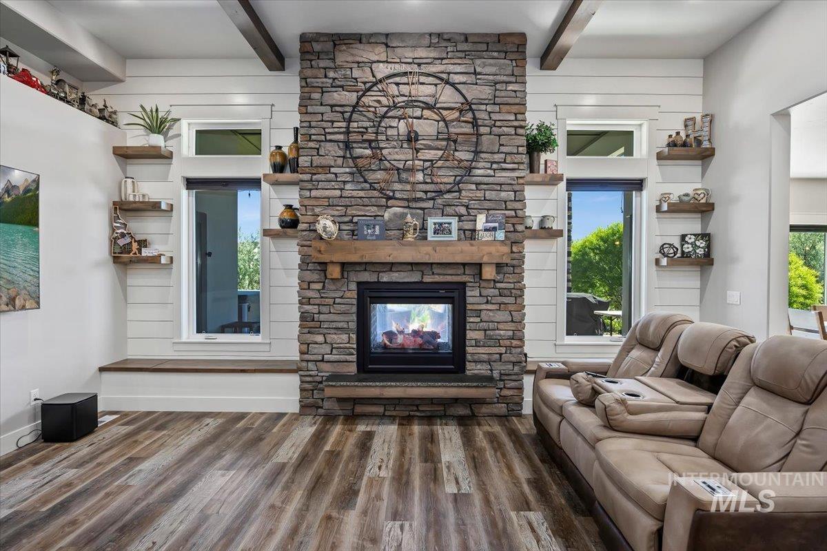 1587 Clear Creek Loop, Twin Falls, Idaho 83301-8322, 4 Bedrooms, 3 Bathrooms, Residential For Sale, Price $954,900, 98986522