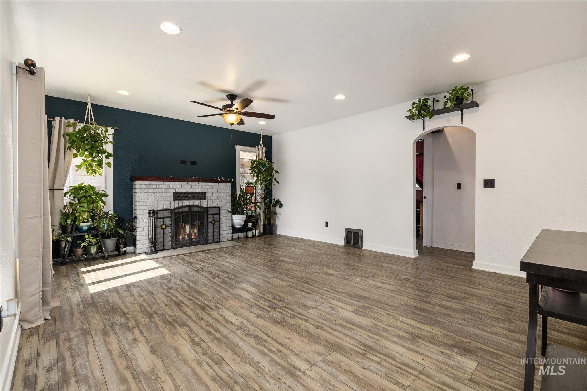 1203 13th Ave S, Nampa, Idaho 83651, 4 Bedrooms, 1 Bathroom, Residential For Sale, Price $330,000,MLS 98986523