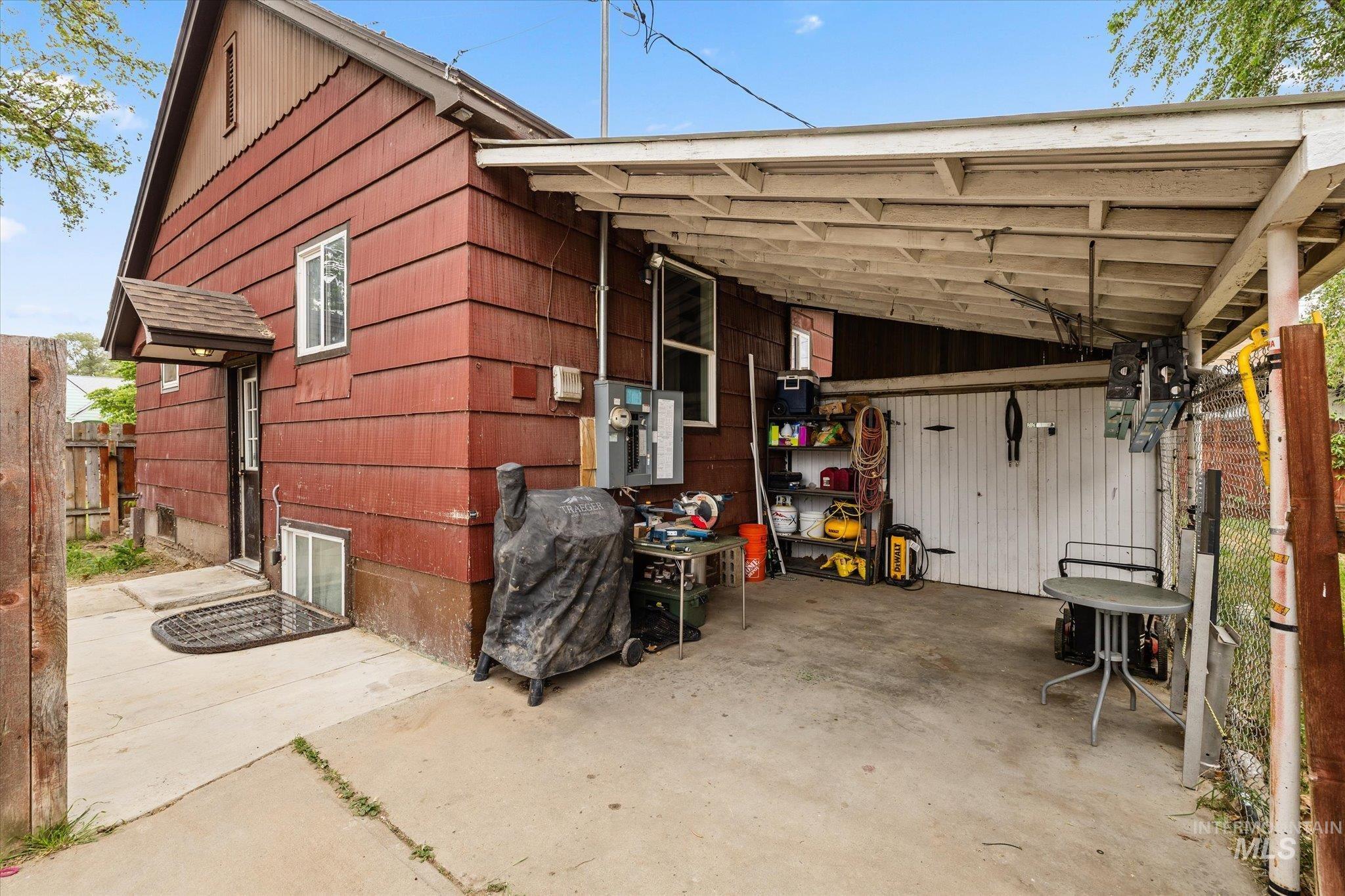 1203 13th Ave S, Nampa, Idaho 83651, 4 Bedrooms, 1 Bathroom, Residential For Sale, Price $330,000,MLS 98986523