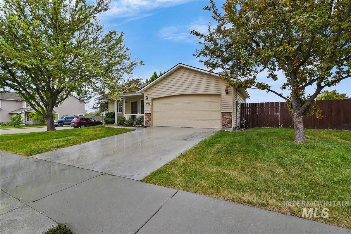 3502 S Twin Springs Way, Nampa, Idaho 83686, 3 Bedrooms, 2 Bathrooms, Residential For Sale, Price $364,900,MLS 98986524