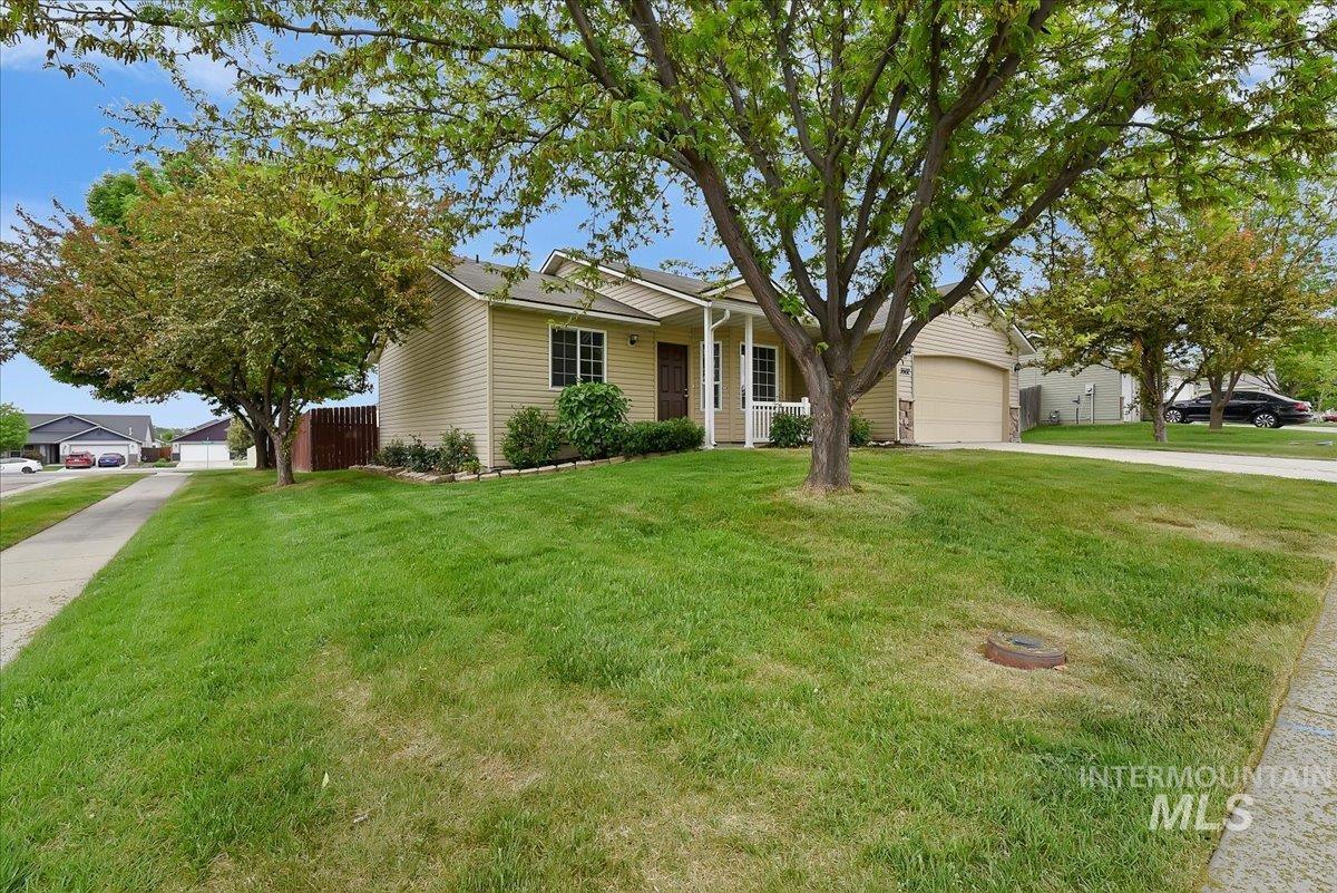 3502 S Twin Springs Way, Nampa, Idaho 83686, 3 Bedrooms, 2 Bathrooms, Residential For Sale, Price $364,900,MLS 98986524