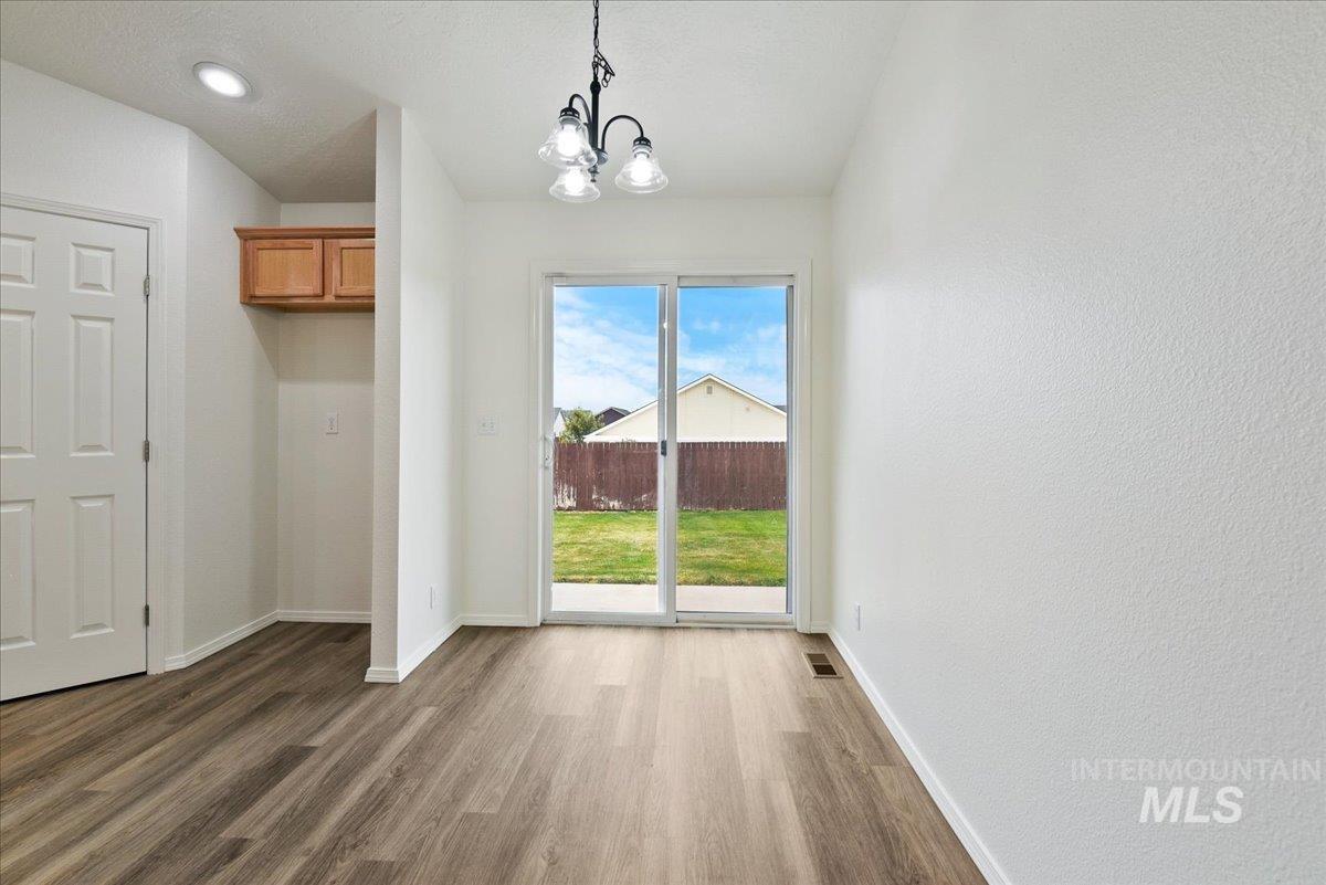 3502 S Twin Springs Way, Nampa, Idaho 83686, 3 Bedrooms, 2 Bathrooms, Residential For Sale, Price $364,900,MLS 98986524
