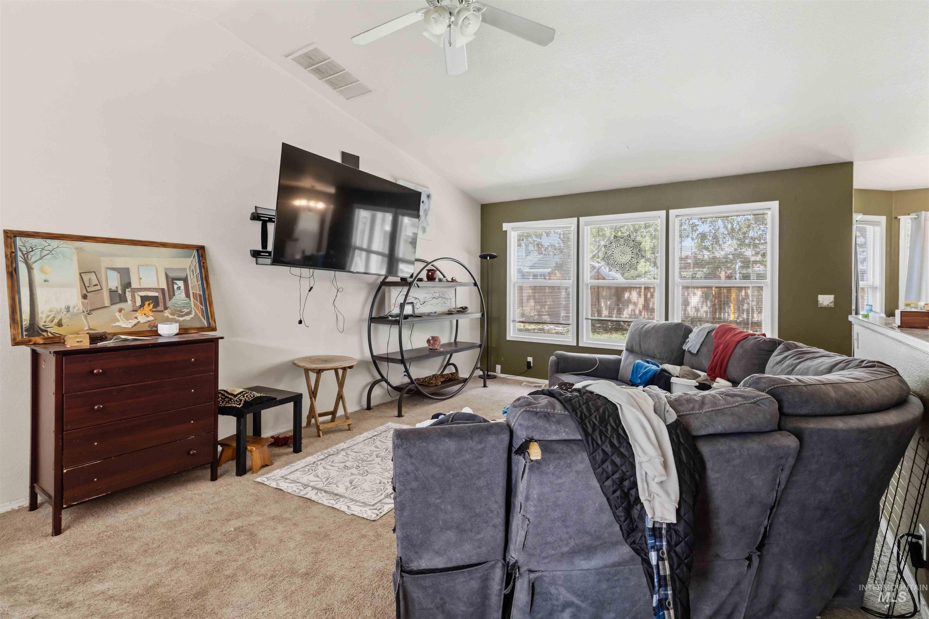 10164 W Florence Ct, Boise, Idaho 83704-9789, 3 Bedrooms, 2 Bathrooms, Residential For Sale, Price $399,000,MLS 98986525