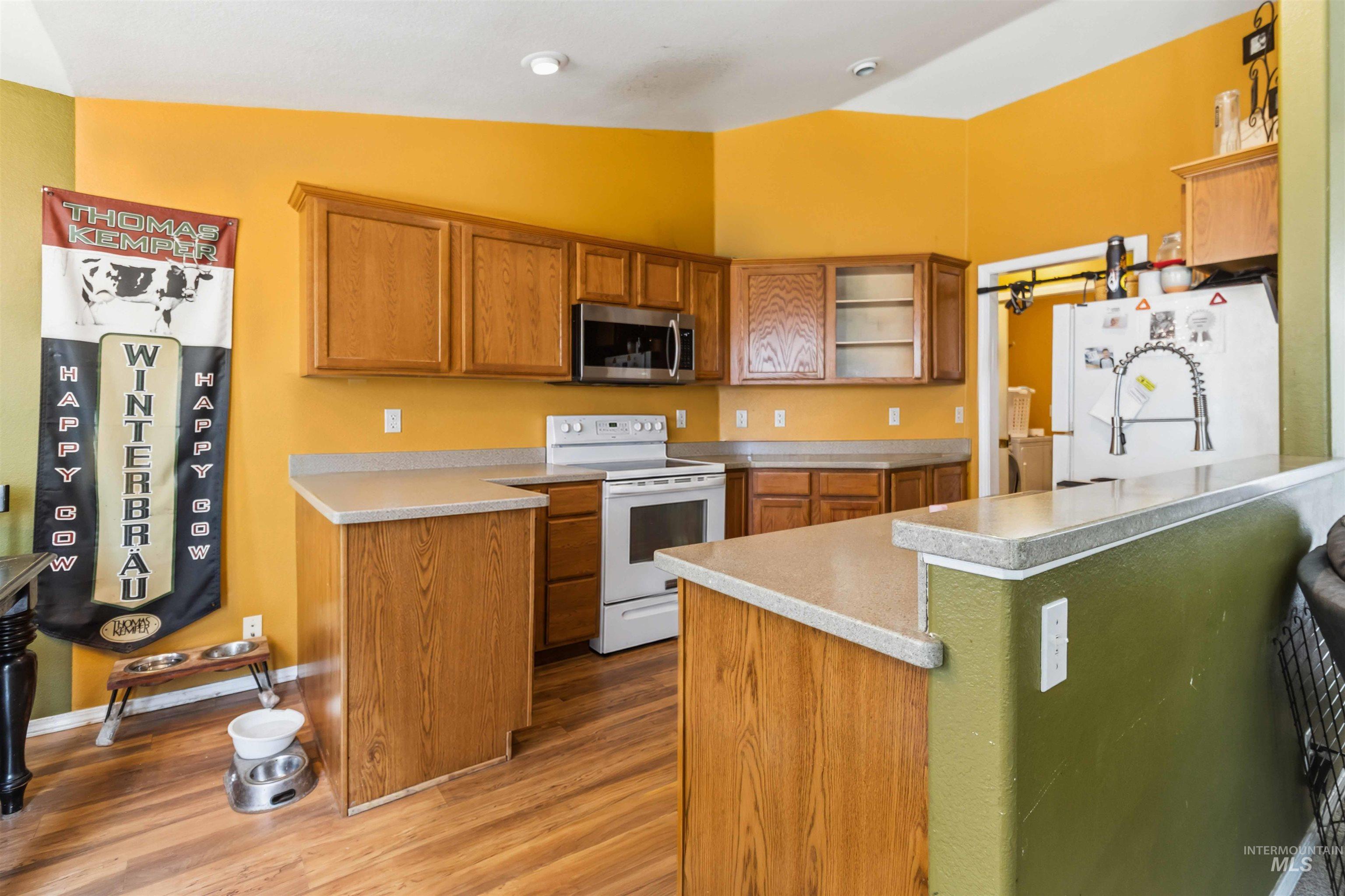 10164 W Florence Ct, Boise, Idaho 83704-9789, 3 Bedrooms, 2 Bathrooms, Residential For Sale, Price $399,000,MLS 98986525