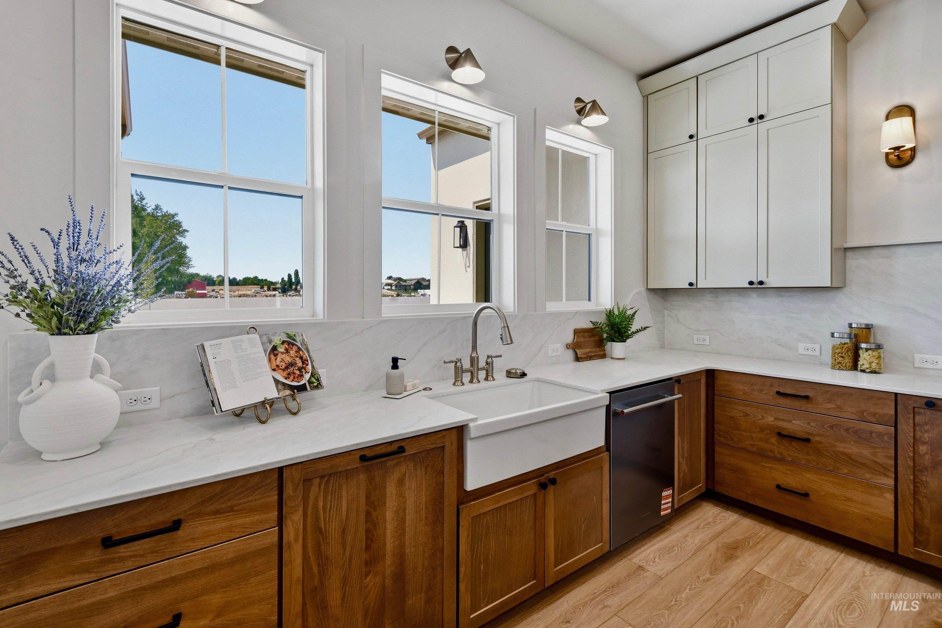 24789 Ardmore Ct, Caldwell, Idaho 83607, 4 Bedrooms, 2.5 Bathrooms, Residential For Sale, Price $1,174,900, 98986526