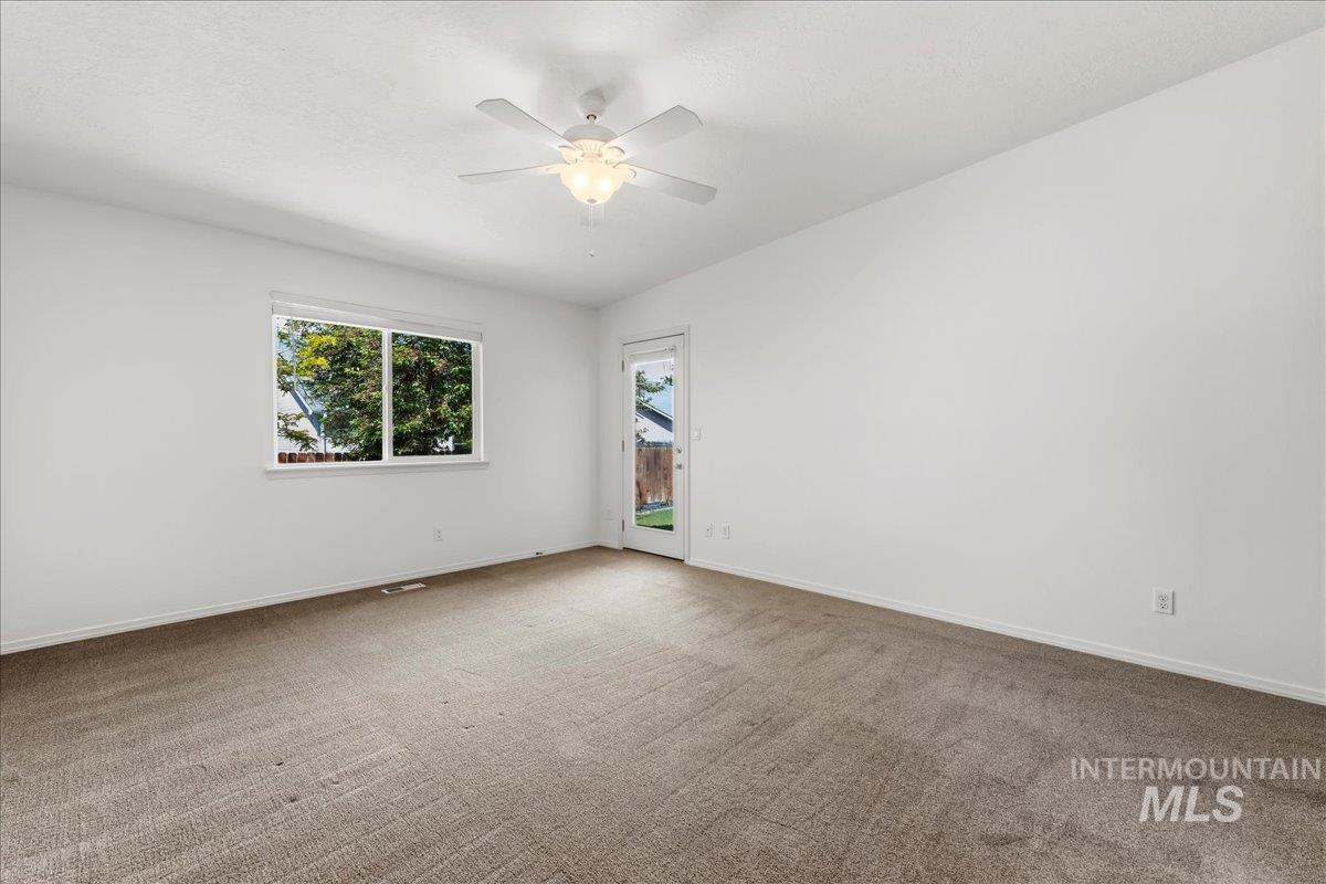 4704 Gala Avenue, Caldwell, Idaho 83607, 3 Bedrooms, 2 Bathrooms, Residential For Sale, Price $380,000,MLS 98986527