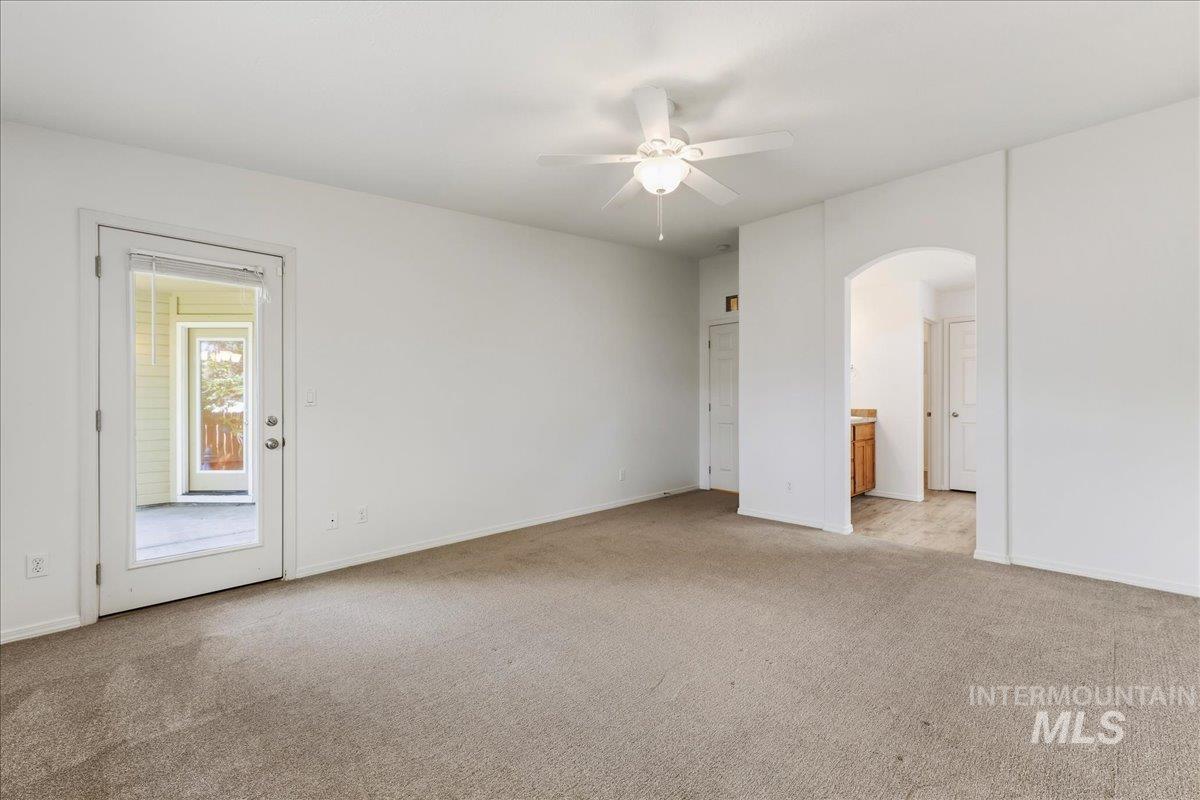 4704 Gala Avenue, Caldwell, Idaho 83607, 3 Bedrooms, 2 Bathrooms, Residential For Sale, Price $380,000,MLS 98986527