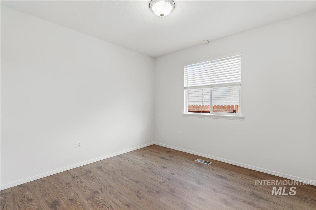 4704 Gala Avenue, Caldwell, Idaho 83607, 3 Bedrooms, 2 Bathrooms, Residential For Sale, Price $380,000,MLS 98986527
