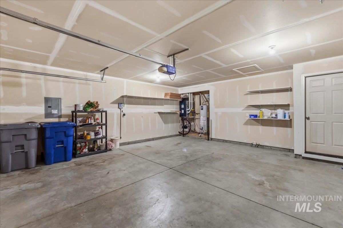 4704 Gala Avenue, Caldwell, Idaho 83607, 3 Bedrooms, 2 Bathrooms, Residential For Sale, Price $380,000,MLS 98986527