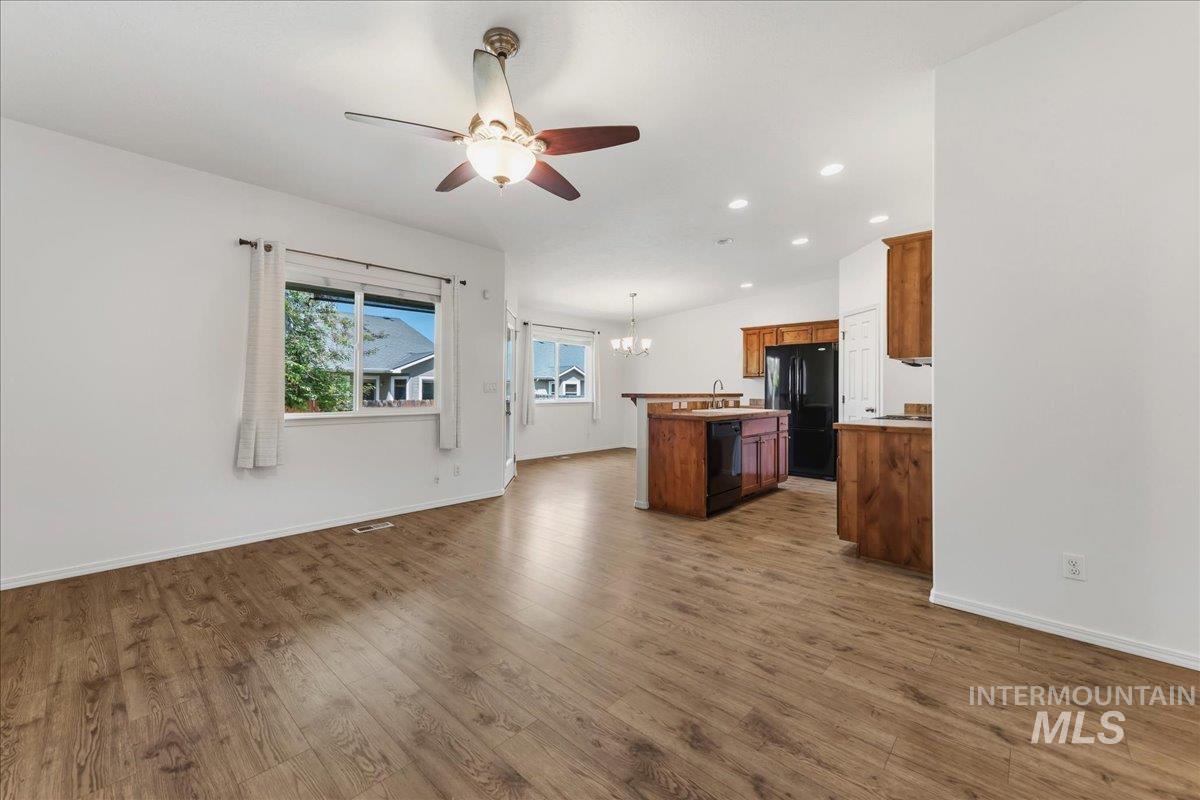 4704 Gala Avenue, Caldwell, Idaho 83607, 3 Bedrooms, 2 Bathrooms, Residential For Sale, Price $380,000,MLS 98986527