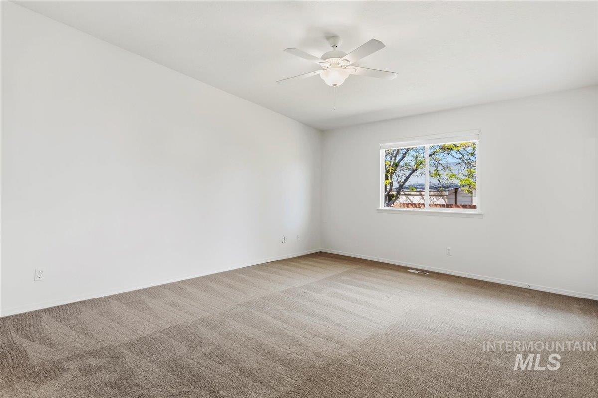 4704 Gala Avenue, Caldwell, Idaho 83607, 3 Bedrooms, 2 Bathrooms, Residential For Sale, Price $380,000,MLS 98986527