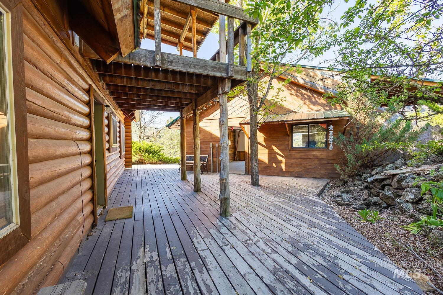 42 Hummingbird Haven, Boise, Idaho 83616, 3 Bedrooms, 2 Bathrooms, Residential For Sale, Price $450,000,MLS 98986529