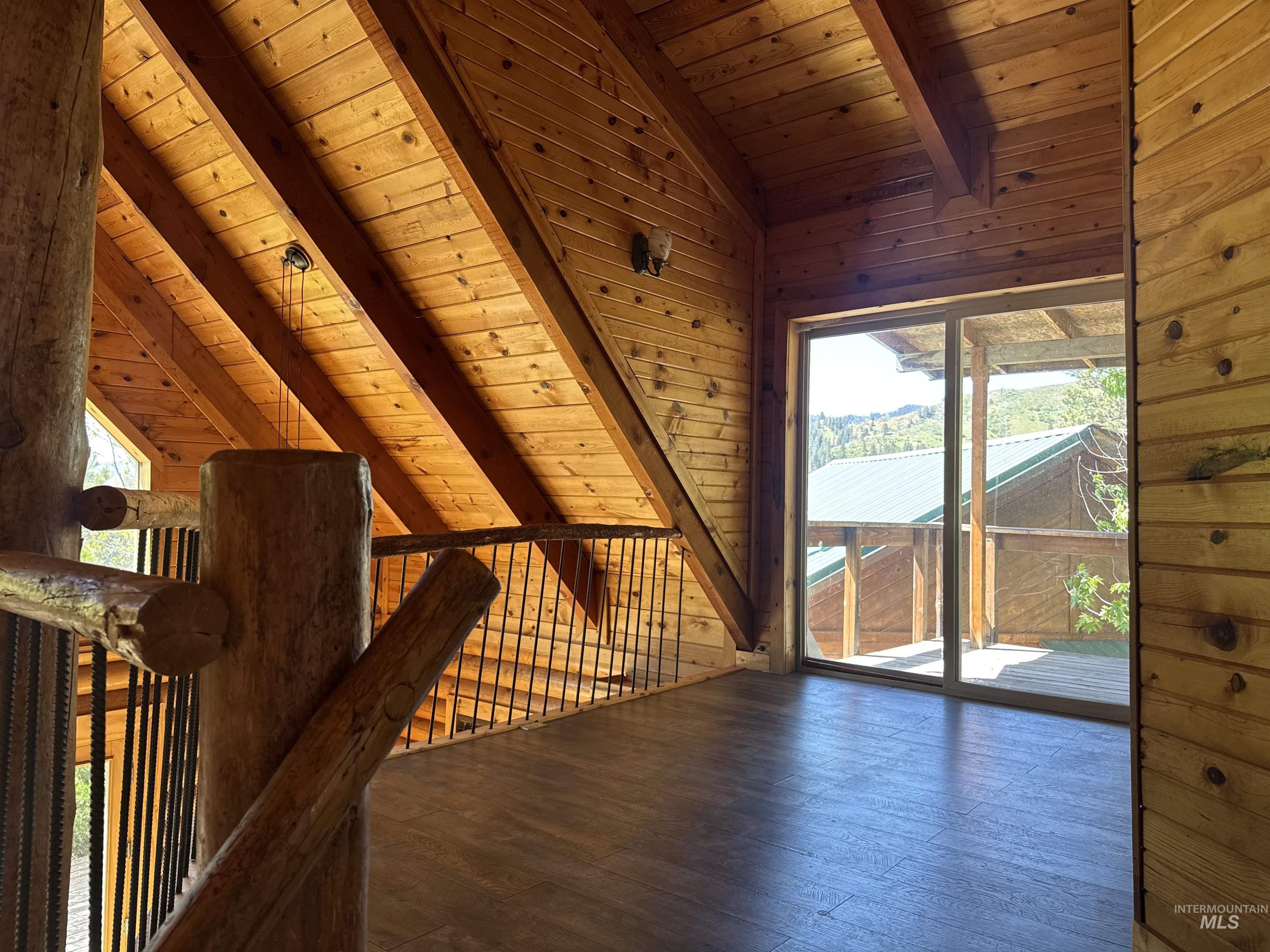 42 Hummingbird Haven, Boise, Idaho 83616, 3 Bedrooms, 2 Bathrooms, Residential For Sale, Price $450,000,MLS 98986529
