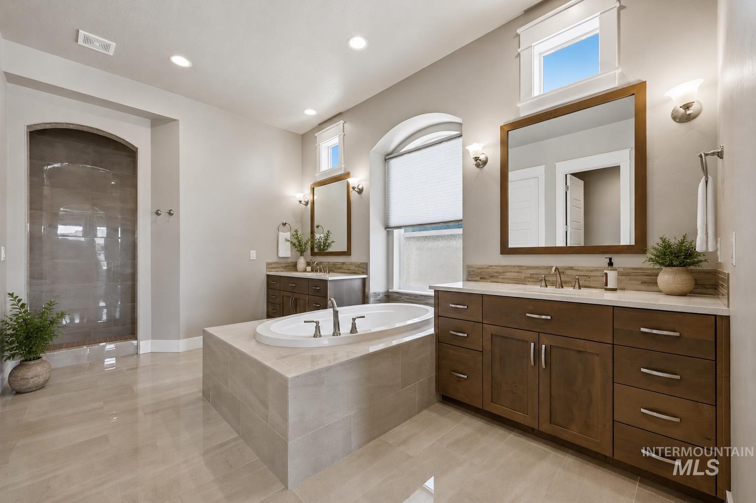 5437 W Philomena, Meridian, Idaho 83646, 5 Bedrooms, 4.5 Bathrooms, Residential For Sale, Price $1,079,900, 98986531