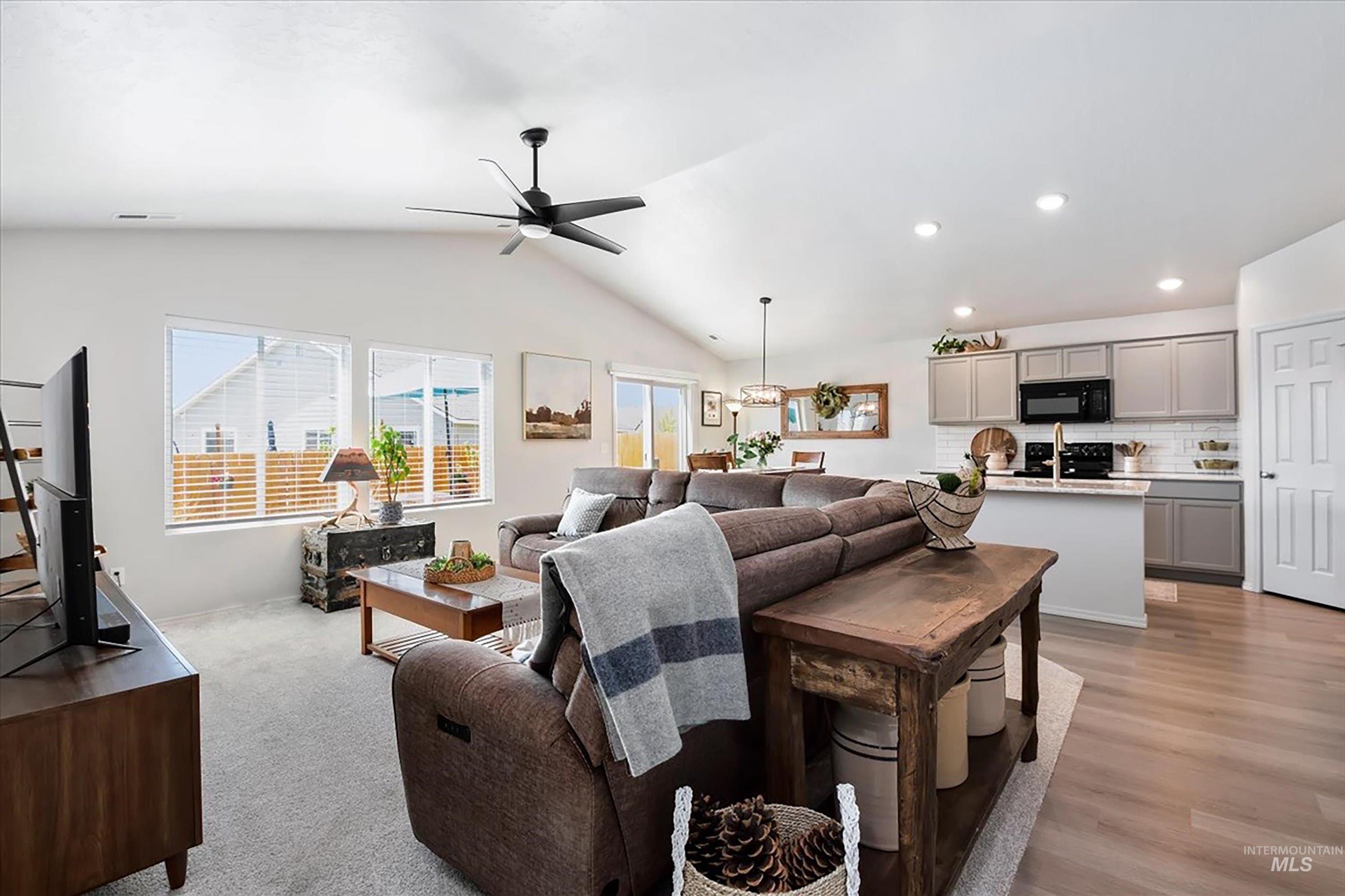 915 Accipiter Pl, Mountain Home, Idaho 83647, 3 Bedrooms, 2 Bathrooms, Residential For Sale, Price $395,000,MLS 98986533
