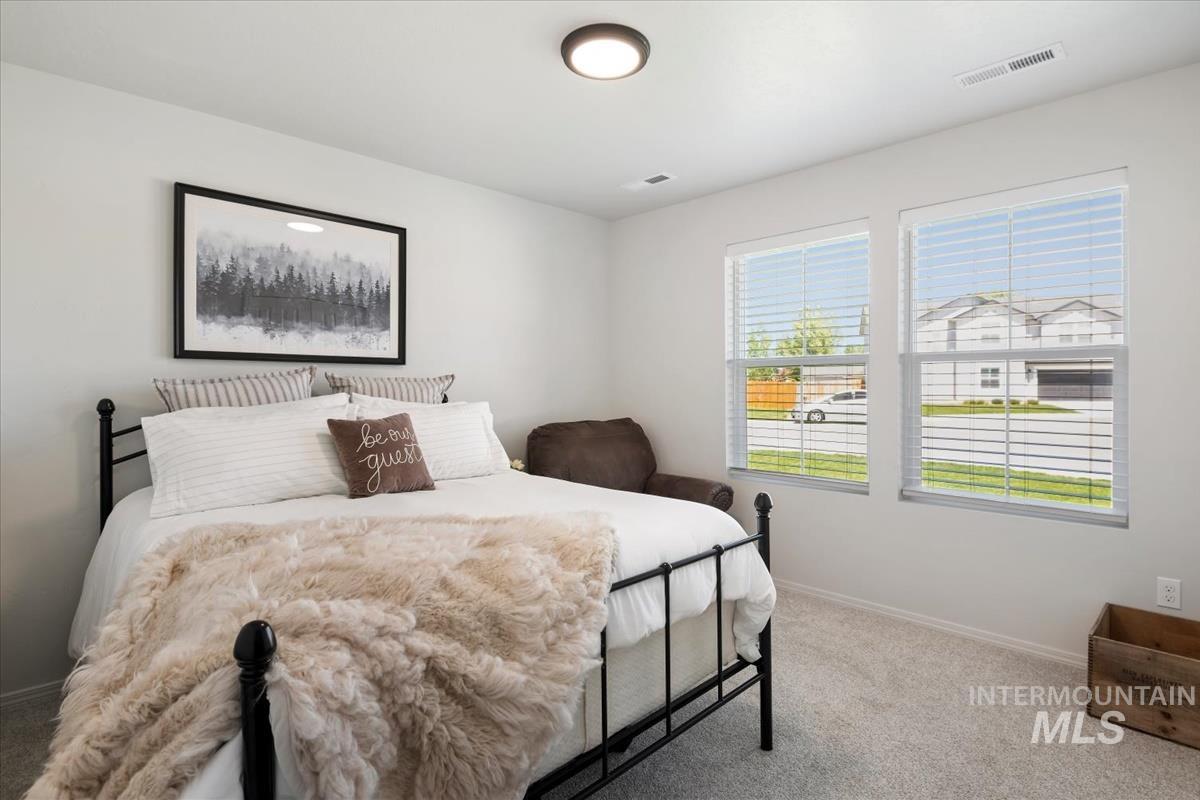 915 Accipiter Pl, Mountain Home, Idaho 83647, 3 Bedrooms, 2 Bathrooms, Residential For Sale, Price $395,000,MLS 98986533