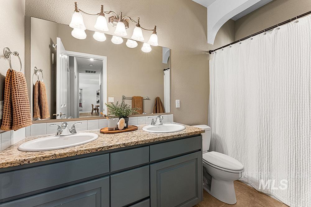 5449 S Broadwing Way, Boise, Idaho 83716, 4 Bedrooms, 2 Bathrooms, Residential For Sale, Price $895,000, 98986535