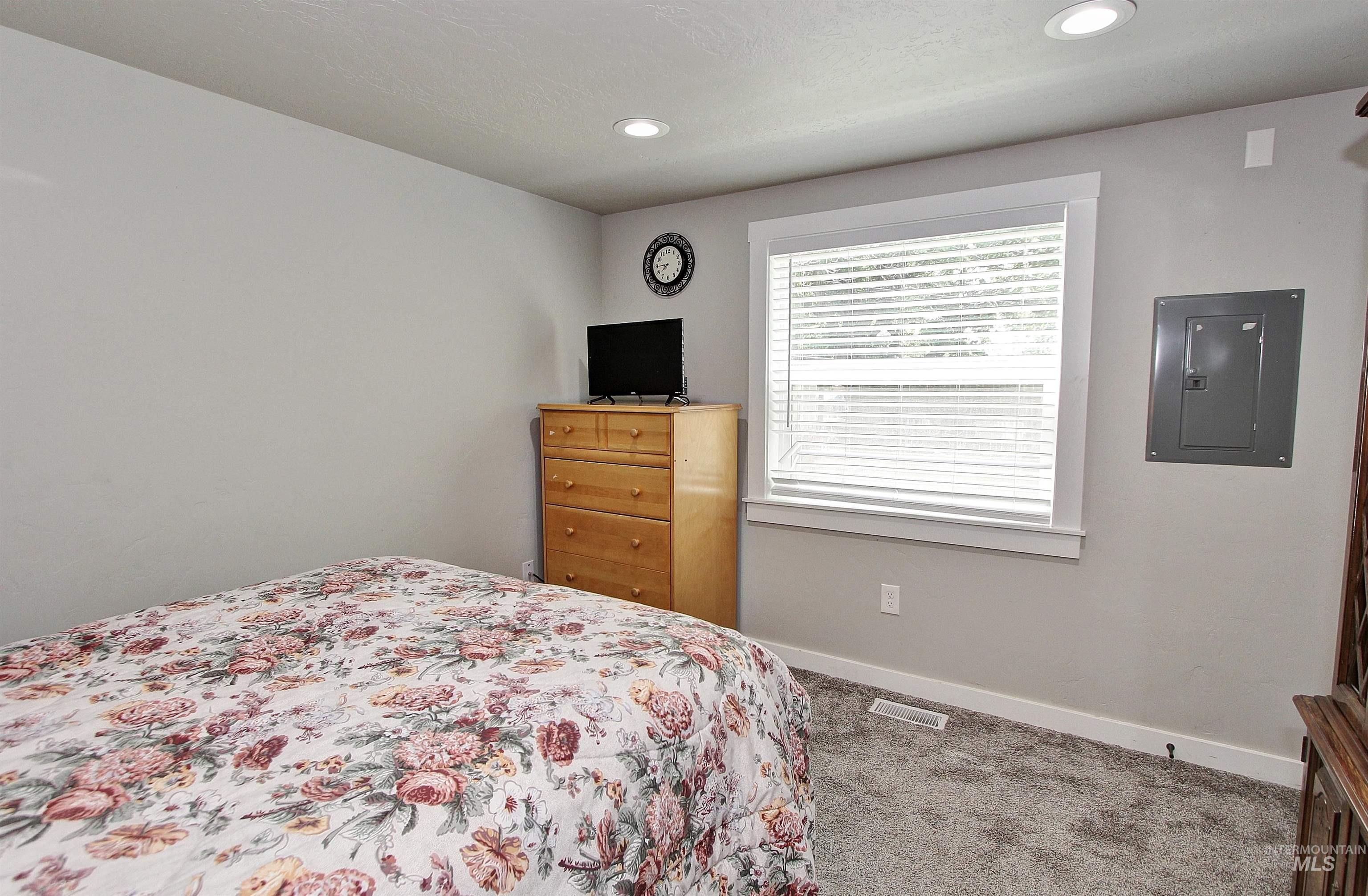 263 N Fargo Ave, Notus, Idaho 83656, 3 Bedrooms, 2 Bathrooms, Residential For Sale, Price $355,000, 98986537