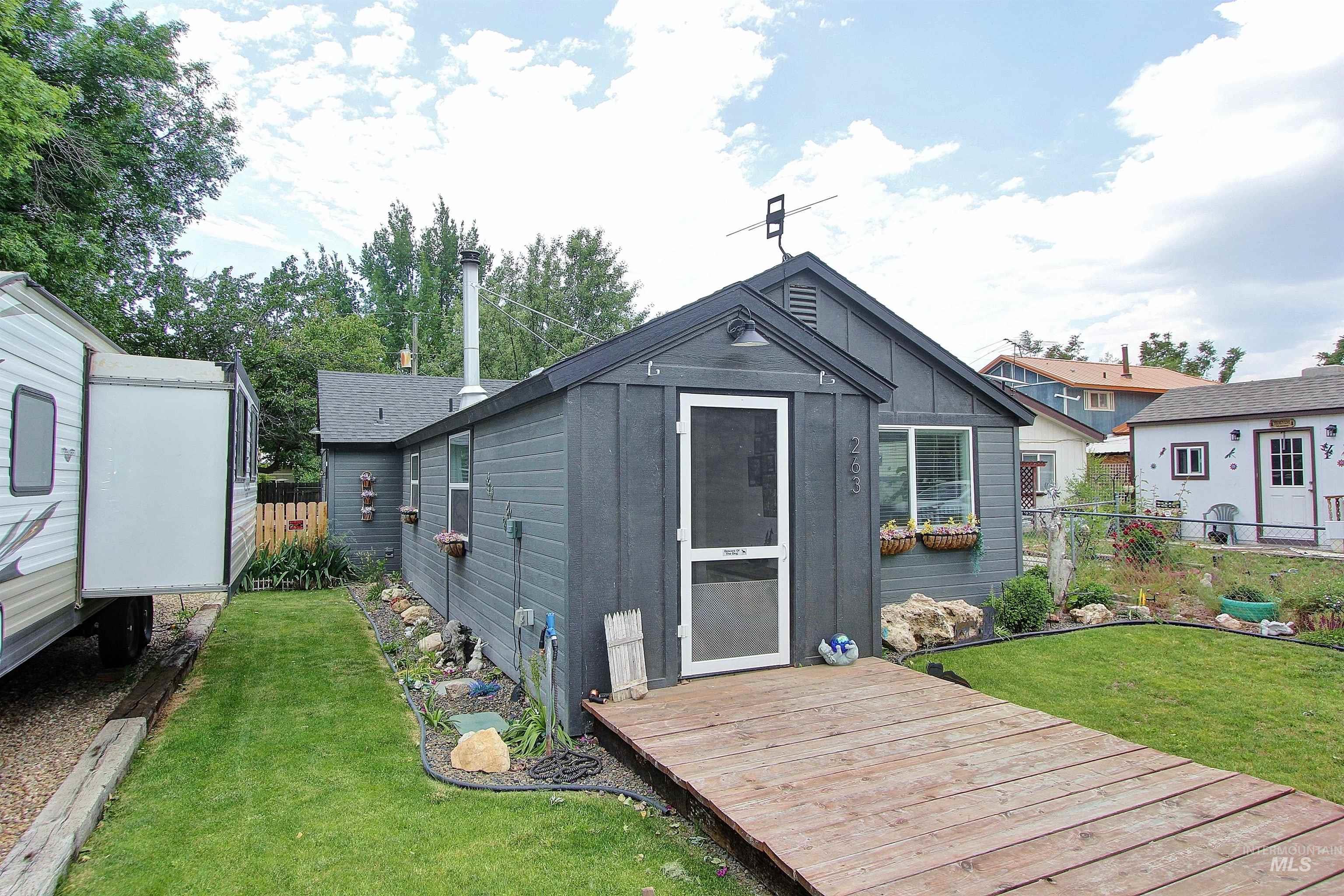 263 N Fargo Ave, Notus, Idaho 83656, 3 Bedrooms, 2 Bathrooms, Residential For Sale, Price $355,000, 98986537