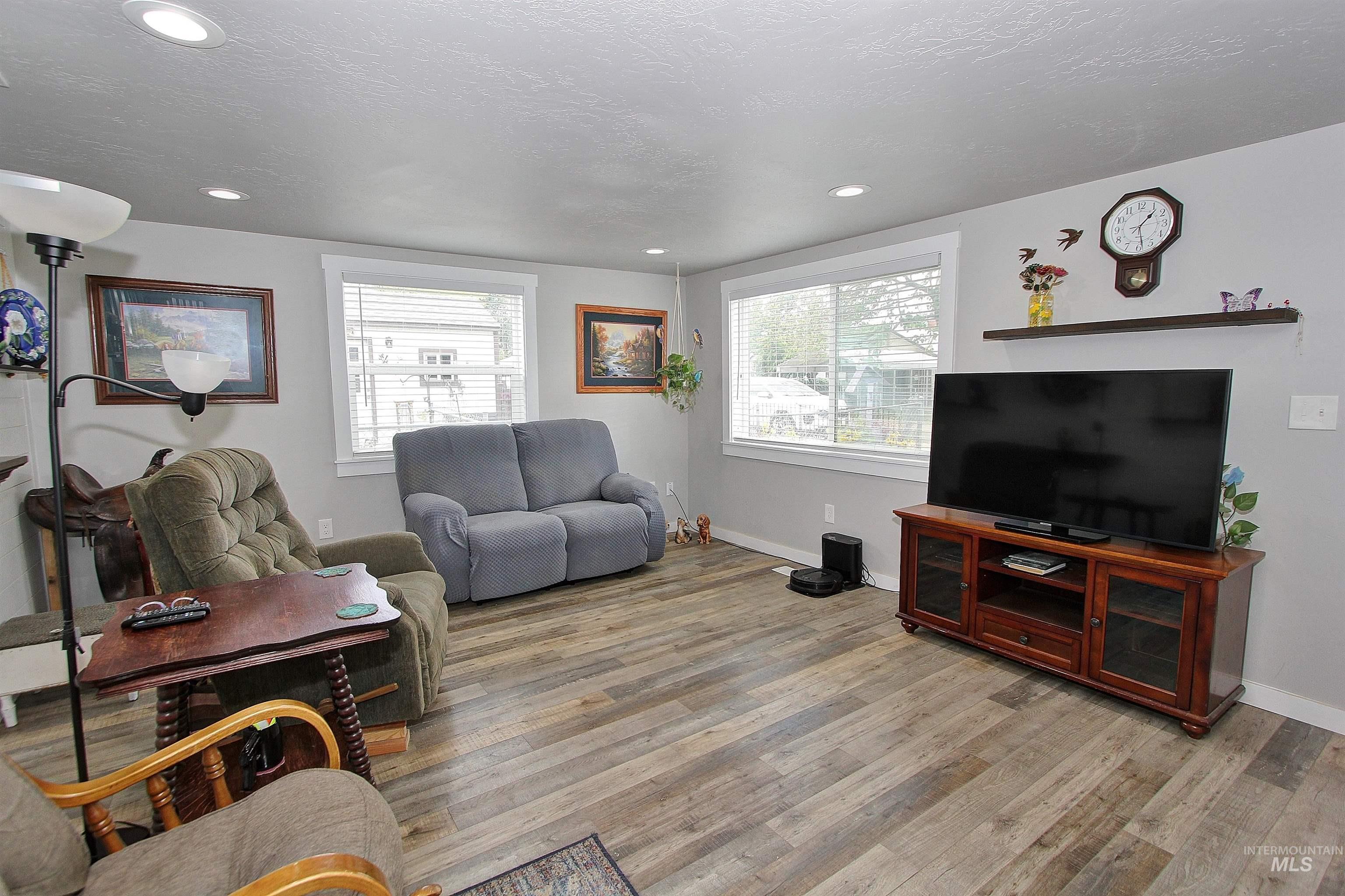 263 N Fargo Ave, Notus, Idaho 83656, 3 Bedrooms, 2 Bathrooms, Residential For Sale, Price $355,000, 98986537