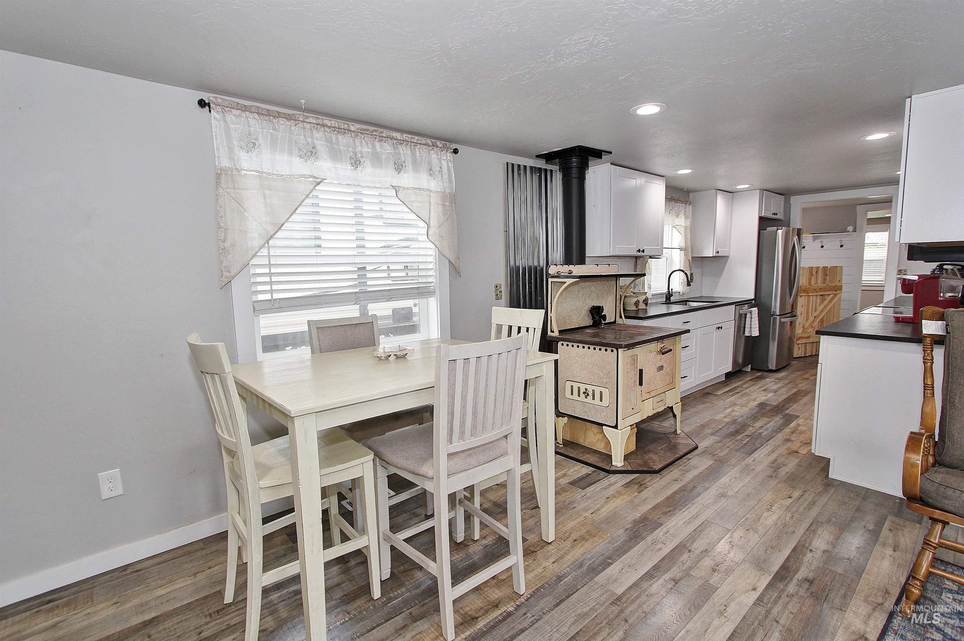 263 N Fargo Ave, Notus, Idaho 83656, 3 Bedrooms, 2 Bathrooms, Residential For Sale, Price $355,000, 98986537