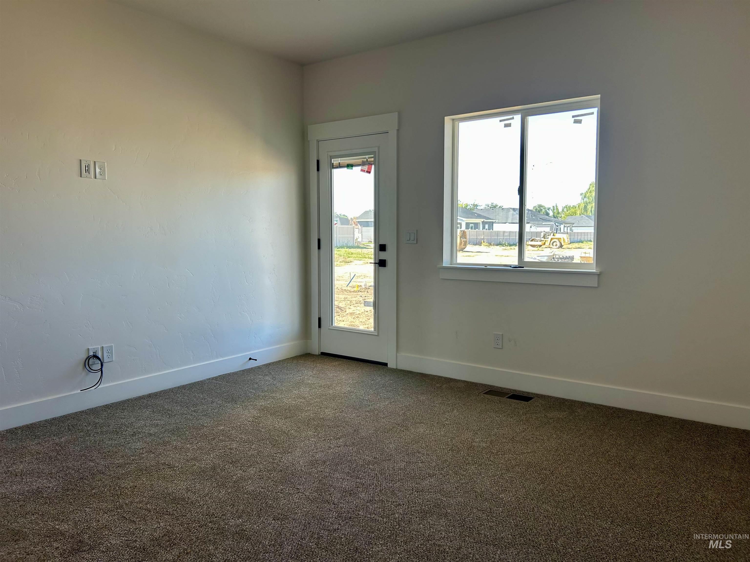 955 N 15th St, Payette, Idaho 83661, 2 Bedrooms, 2 Bathrooms, Residential For Sale, Price $325,000, 98986539
