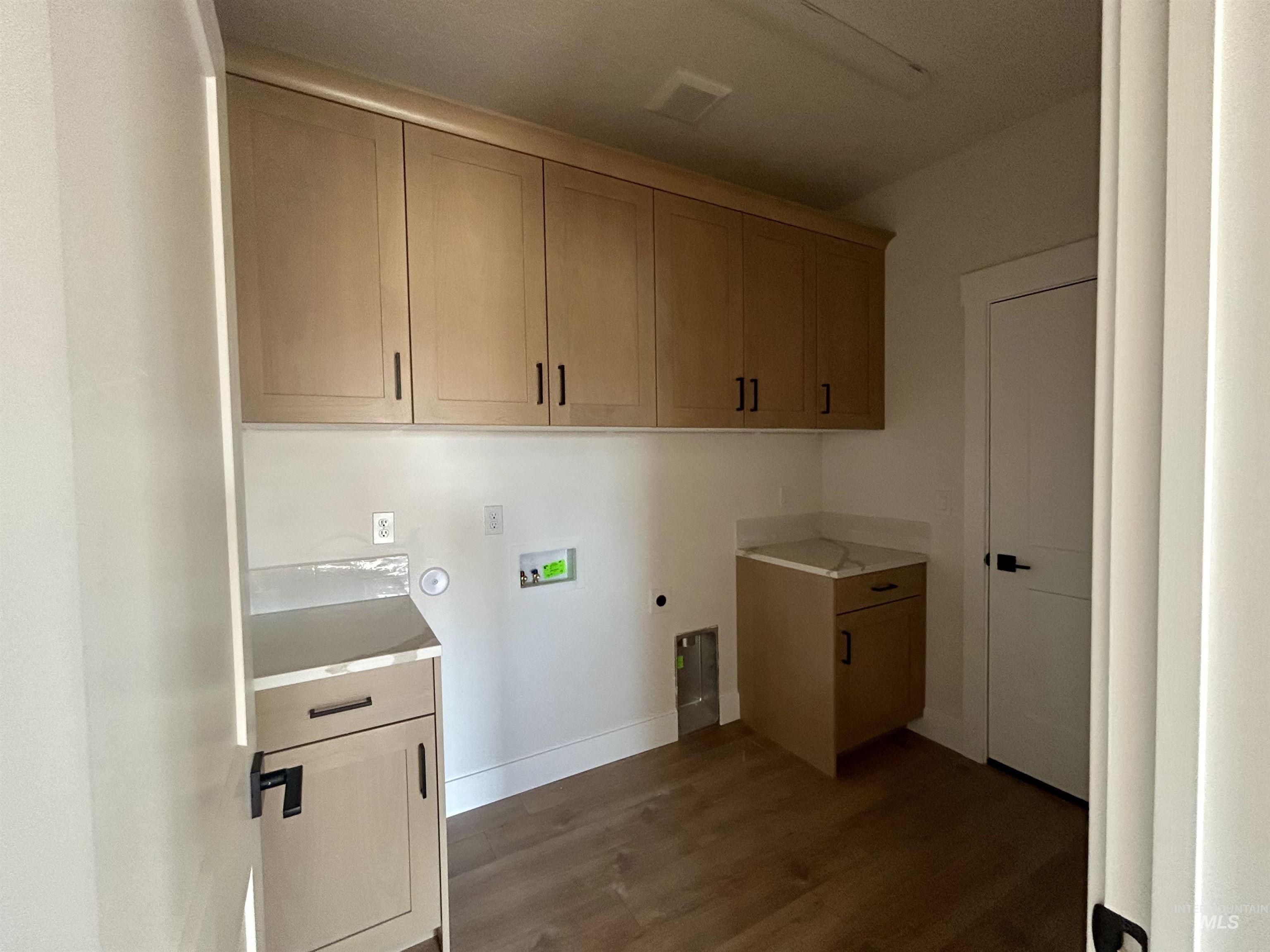 955 N 15th St, Payette, Idaho 83661, 2 Bedrooms, 2 Bathrooms, Residential For Sale, Price $325,000,MLS 98986539