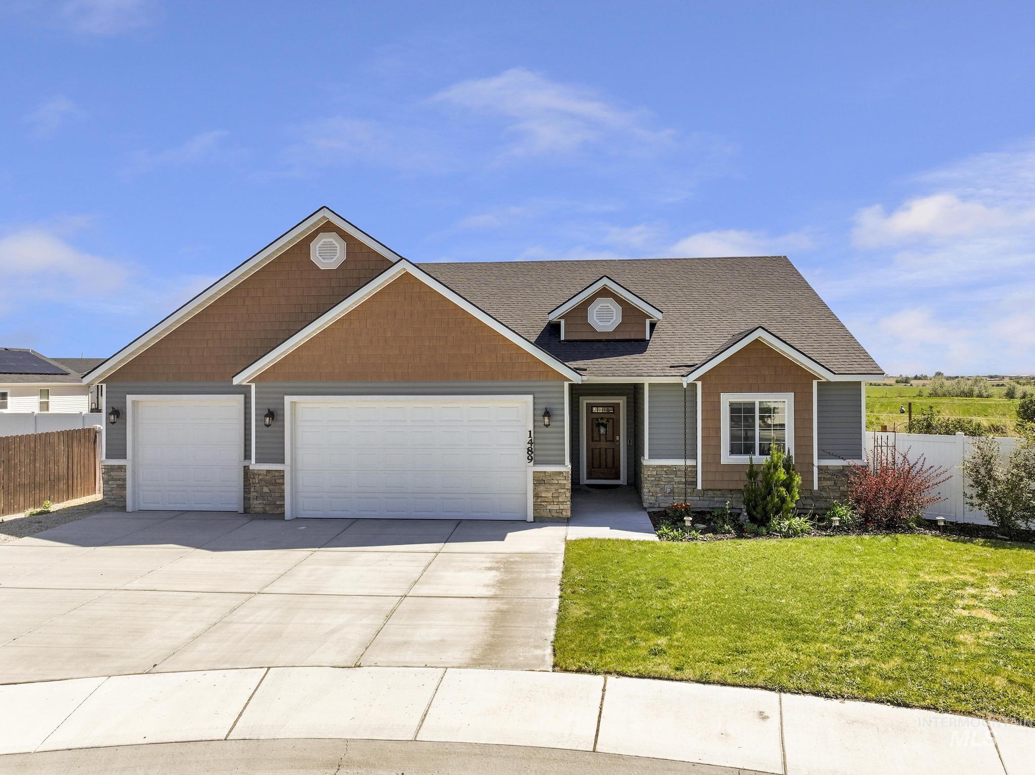 1489 Summer Springs, Buhl, Idaho 83301, 3 Bedrooms, 2 Bathrooms, Residential For Sale, Price $429,900,MLS 98986540
