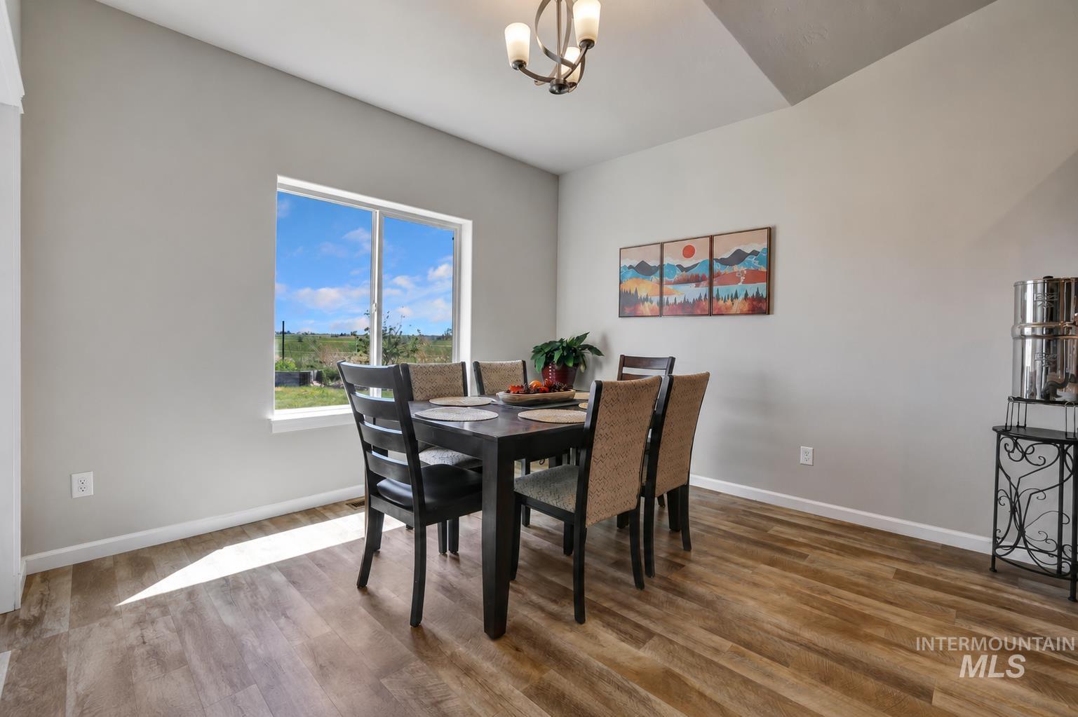 1489 Summer Springs, Buhl, Idaho 83301, 3 Bedrooms, 2 Bathrooms, Residential For Sale, Price $429,900,MLS 98986540