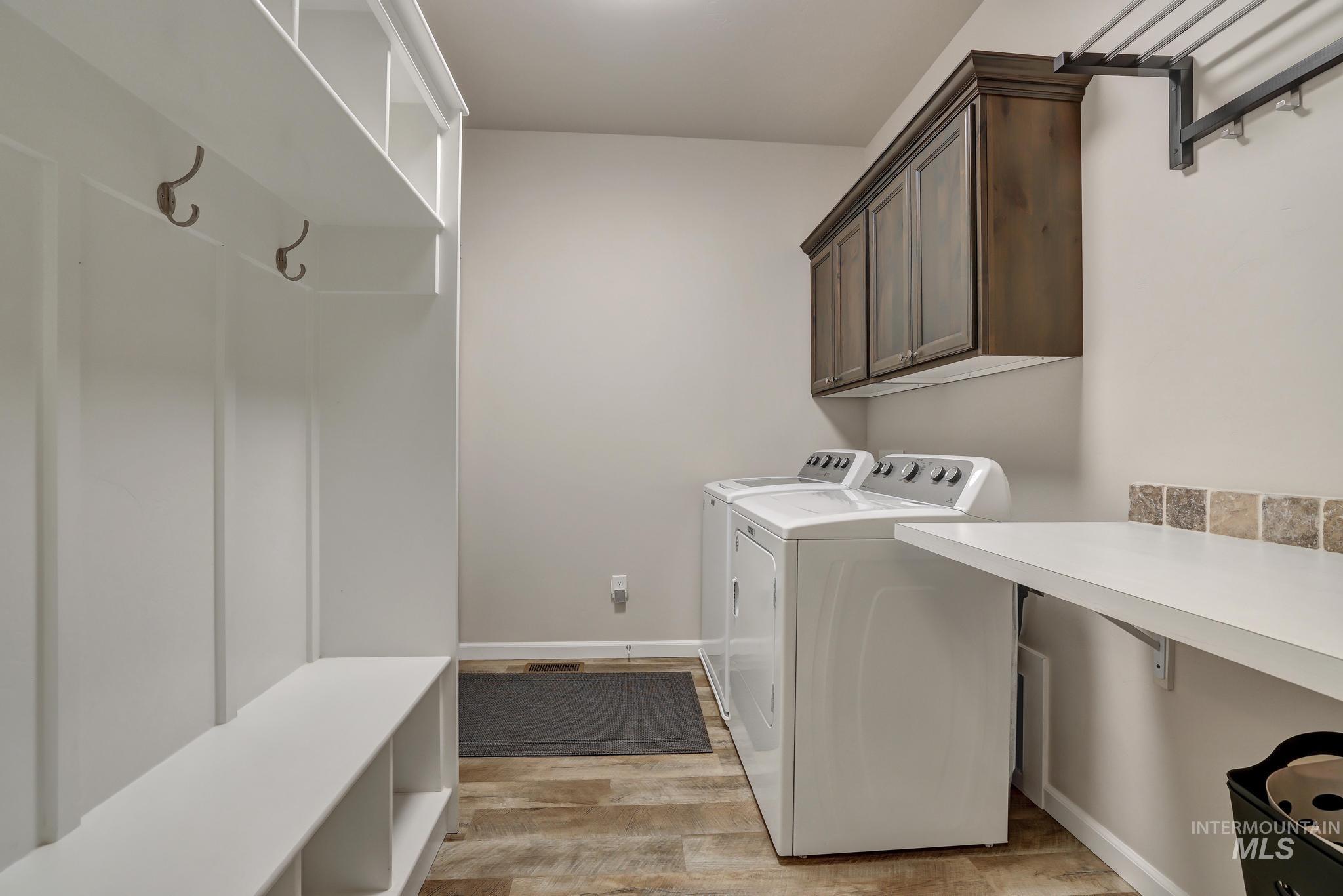 1489 Summer Springs, Buhl, Idaho 83301, 3 Bedrooms, 2 Bathrooms, Residential For Sale, Price $429,900,MLS 98986540