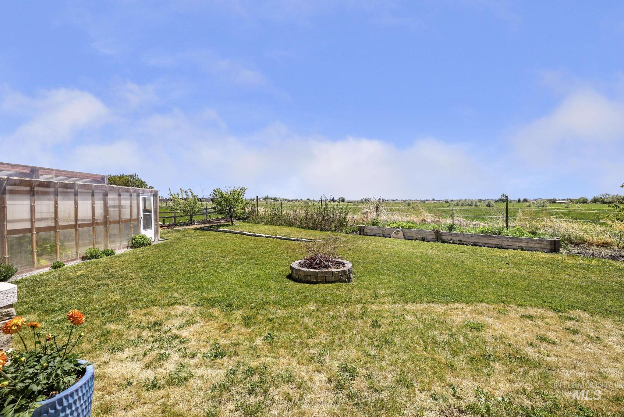 1489 Summer Springs, Buhl, Idaho 83301, 3 Bedrooms, 2 Bathrooms, Residential For Sale, Price $429,900,MLS 98986540
