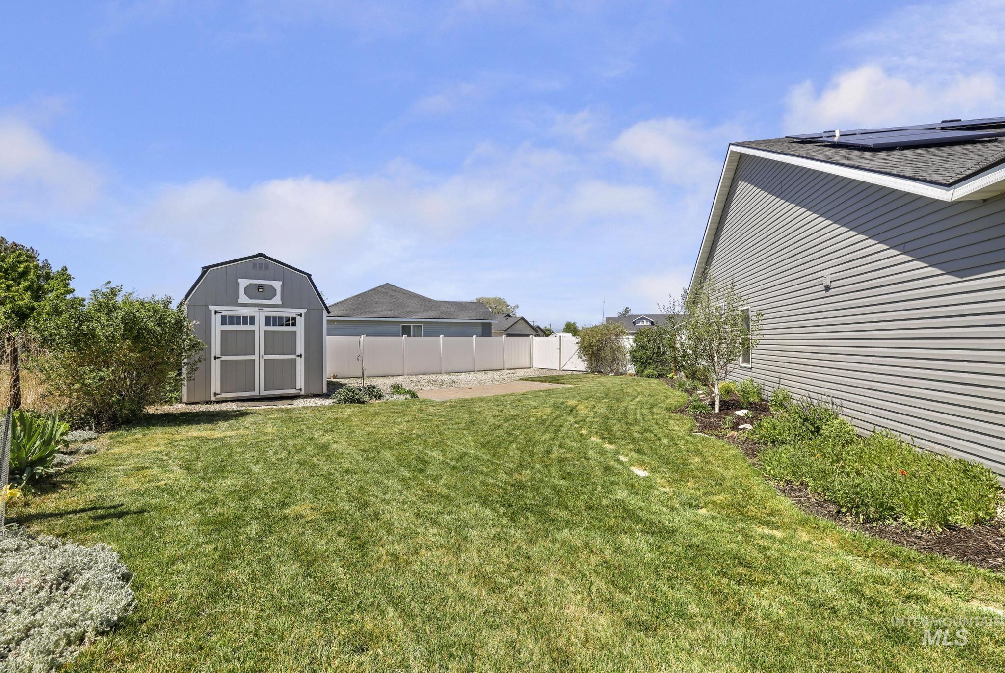 1489 Summer Springs, Buhl, Idaho 83301, 3 Bedrooms, 2 Bathrooms, Residential For Sale, Price $429,900,MLS 98986540