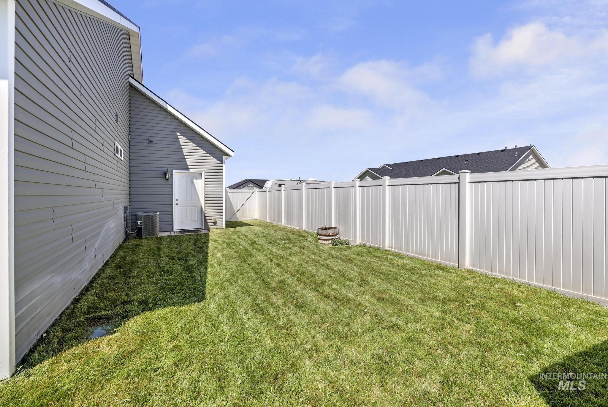 1489 Summer Springs, Buhl, Idaho 83301, 3 Bedrooms, 2 Bathrooms, Residential For Sale, Price $429,900,MLS 98986540