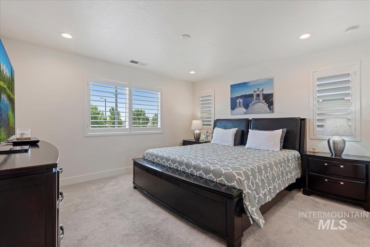 5357 W Riva Capri Street, Meridian, Idaho 83646, 4 Bedrooms, 2.5 Bathrooms, Residential For Sale, Price $549,900, 98986541