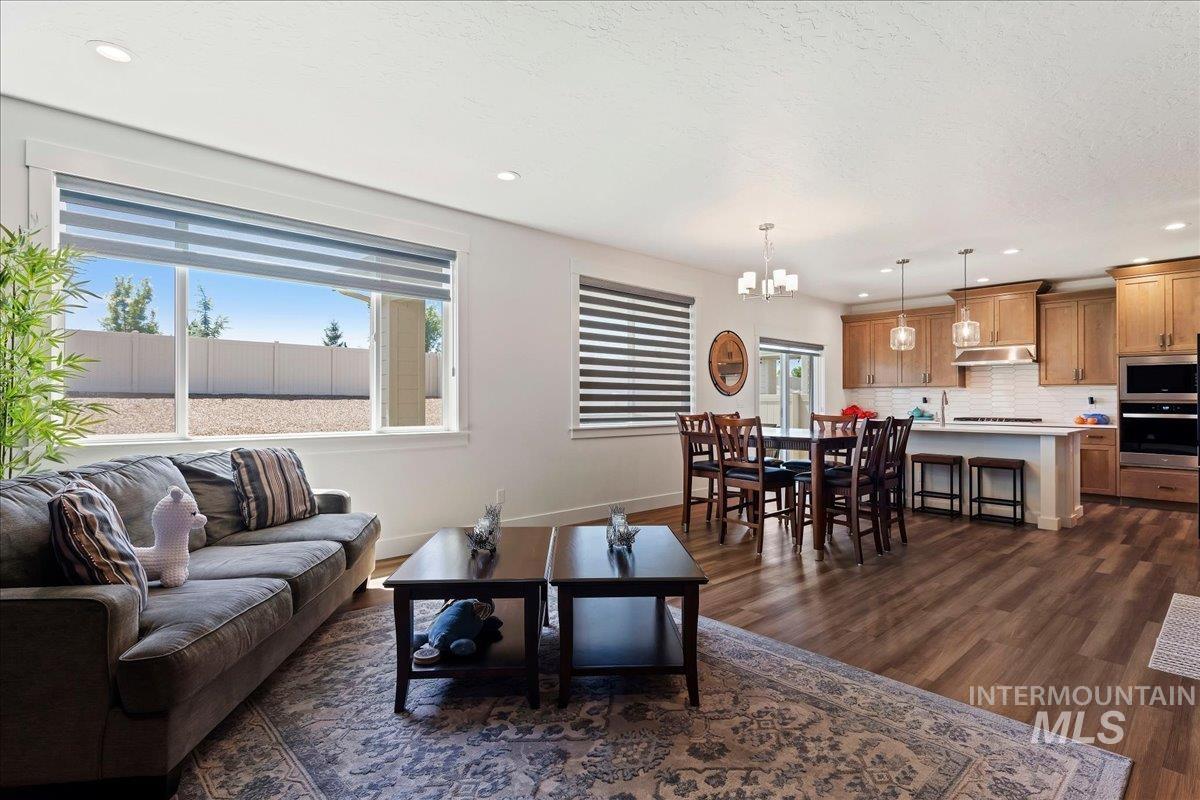 5357 W Riva Capri Street, Meridian, Idaho 83646, 4 Bedrooms, 2.5 Bathrooms, Residential For Sale, Price $549,900, 98986541