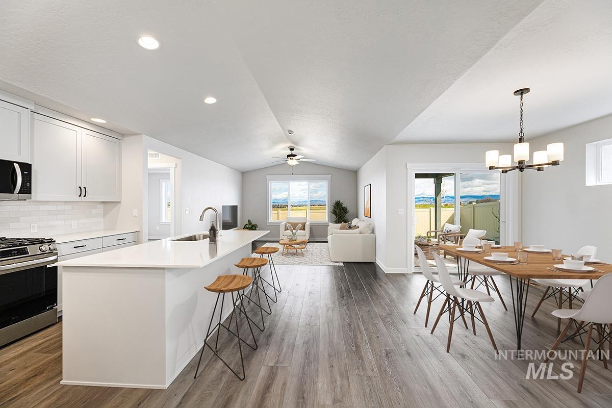 1761 E Hadler St., Meridian, Idaho 83642, 3 Bedrooms, 2 Bathrooms, Residential For Sale, Price $484,800, 98986549