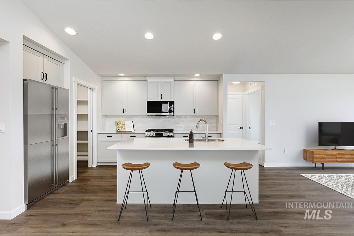1761 E Hadler St., Meridian, Idaho 83642, 3 Bedrooms, 2 Bathrooms, Residential For Sale, Price $484,800, 98986549
