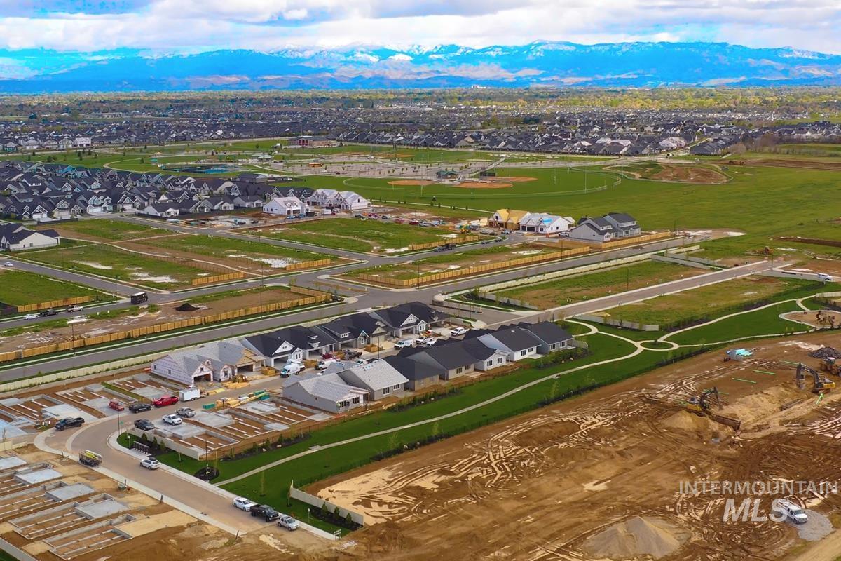 1761 E Hadler St., Meridian, Idaho 83642, 3 Bedrooms, 2 Bathrooms, Residential For Sale, Price $484,800, 98986549