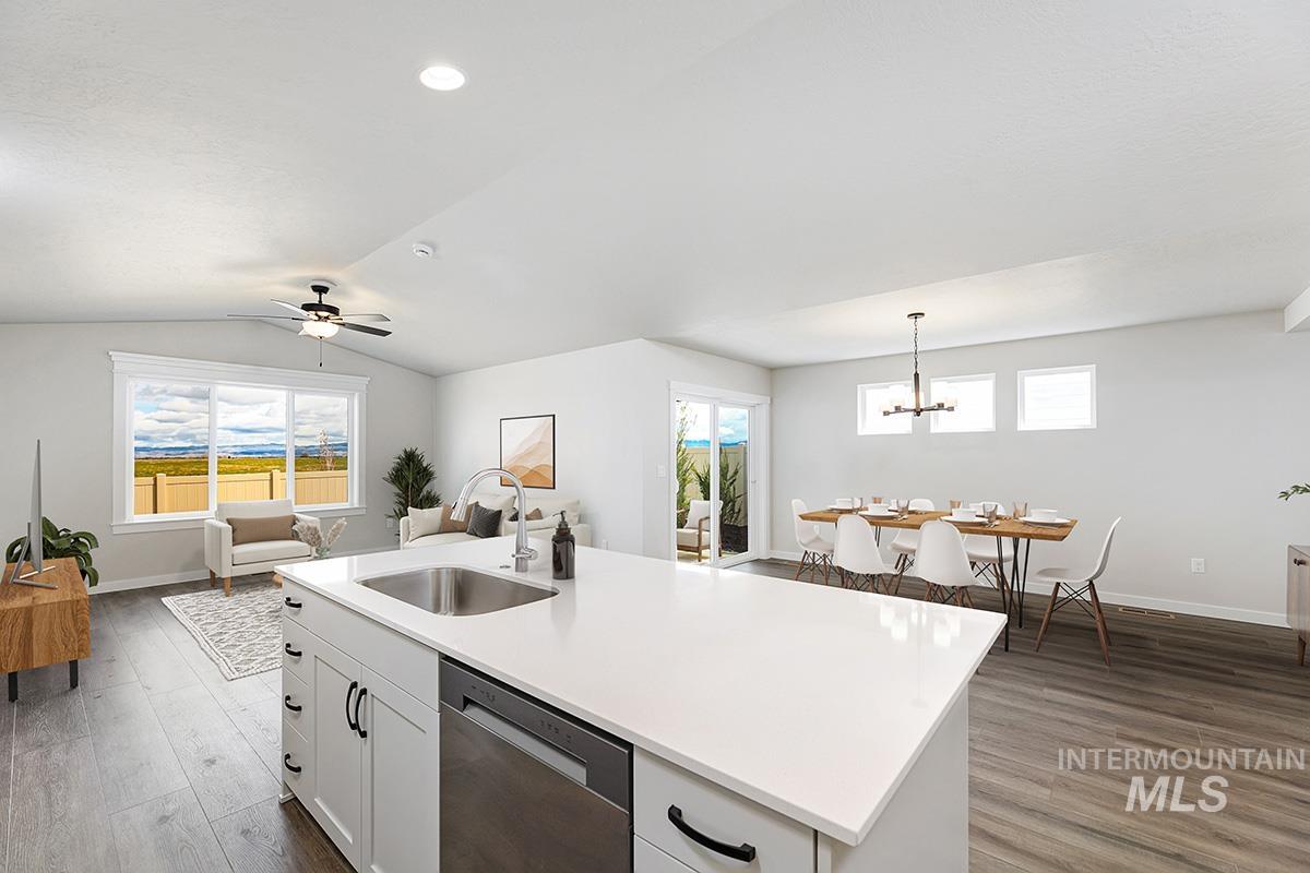1761 E Hadler St., Meridian, Idaho 83642, 3 Bedrooms, 2 Bathrooms, Residential For Sale, Price $484,800, 98986549