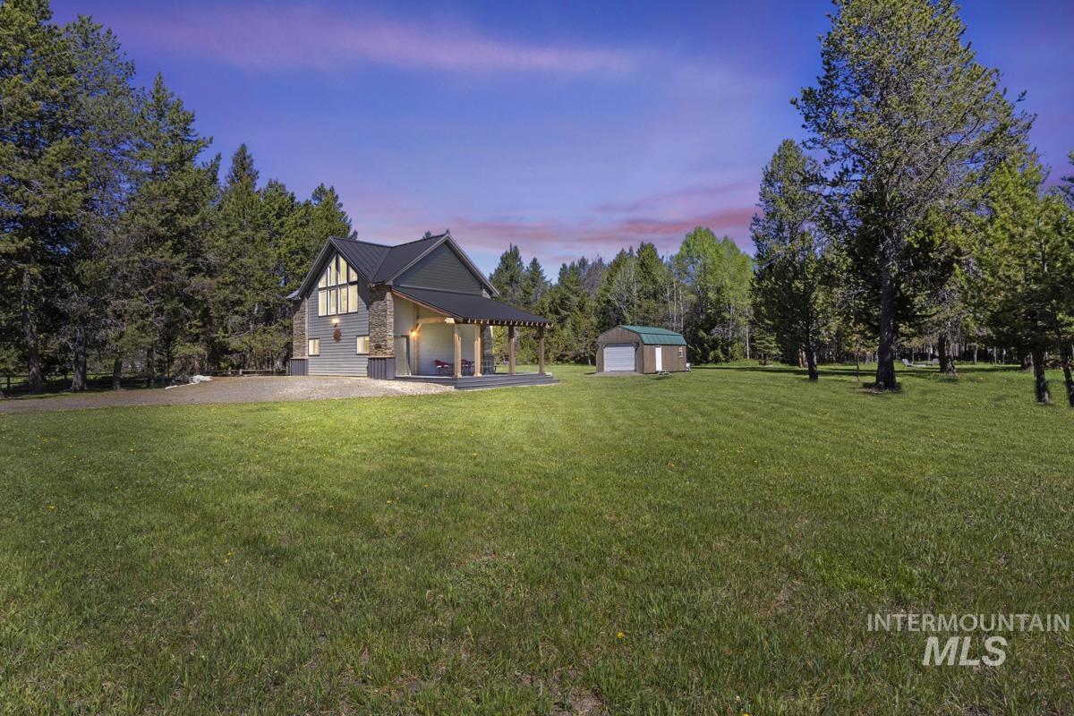 79 Sun Valley Place, Cascade, Idaho 83611, 2 Bedrooms, 3 Bathrooms, Residential For Sale, Price $559,000, 98986554