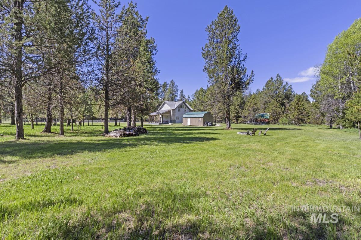 79 Sun Valley Place, Cascade, Idaho 83611, 2 Bedrooms, 3 Bathrooms, Residential For Sale, Price $559,000, 98986554