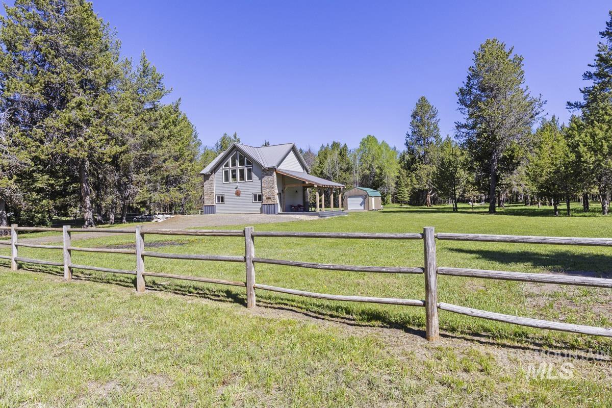 79 Sun Valley Place, Cascade, Idaho 83611, 2 Bedrooms, 3 Bathrooms, Residential For Sale, Price $559,000, 98986554