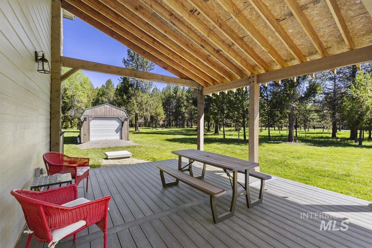 79 Sun Valley Place, Cascade, Idaho 83611, 2 Bedrooms, 3 Bathrooms, Residential For Sale, Price $559,000, 98986554