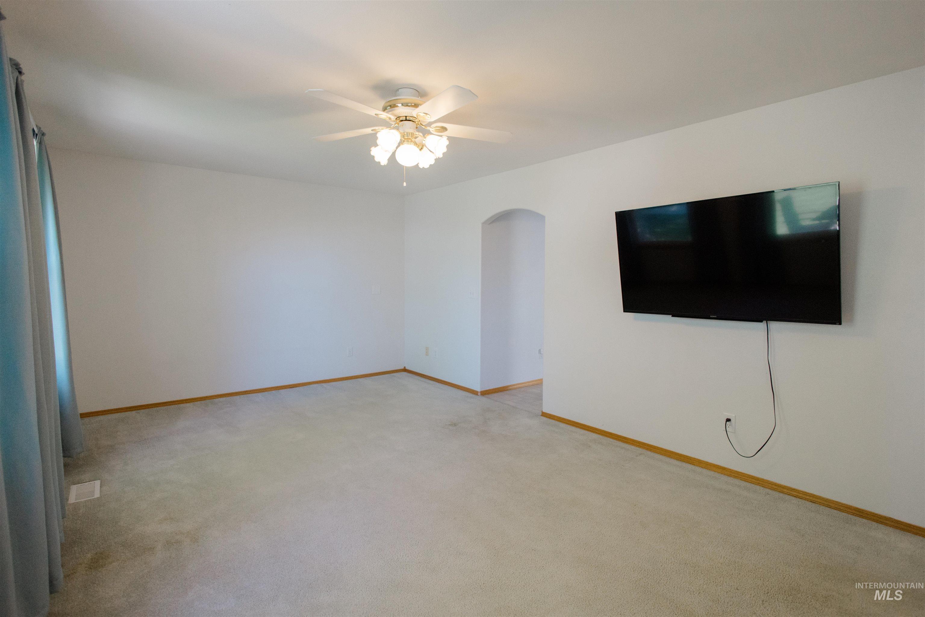 1550 Targhee, Mountain Home, Idaho 83647, 4 Bedrooms, 3 Bathrooms, Residential For Sale, Price $390,000,MLS 98986558