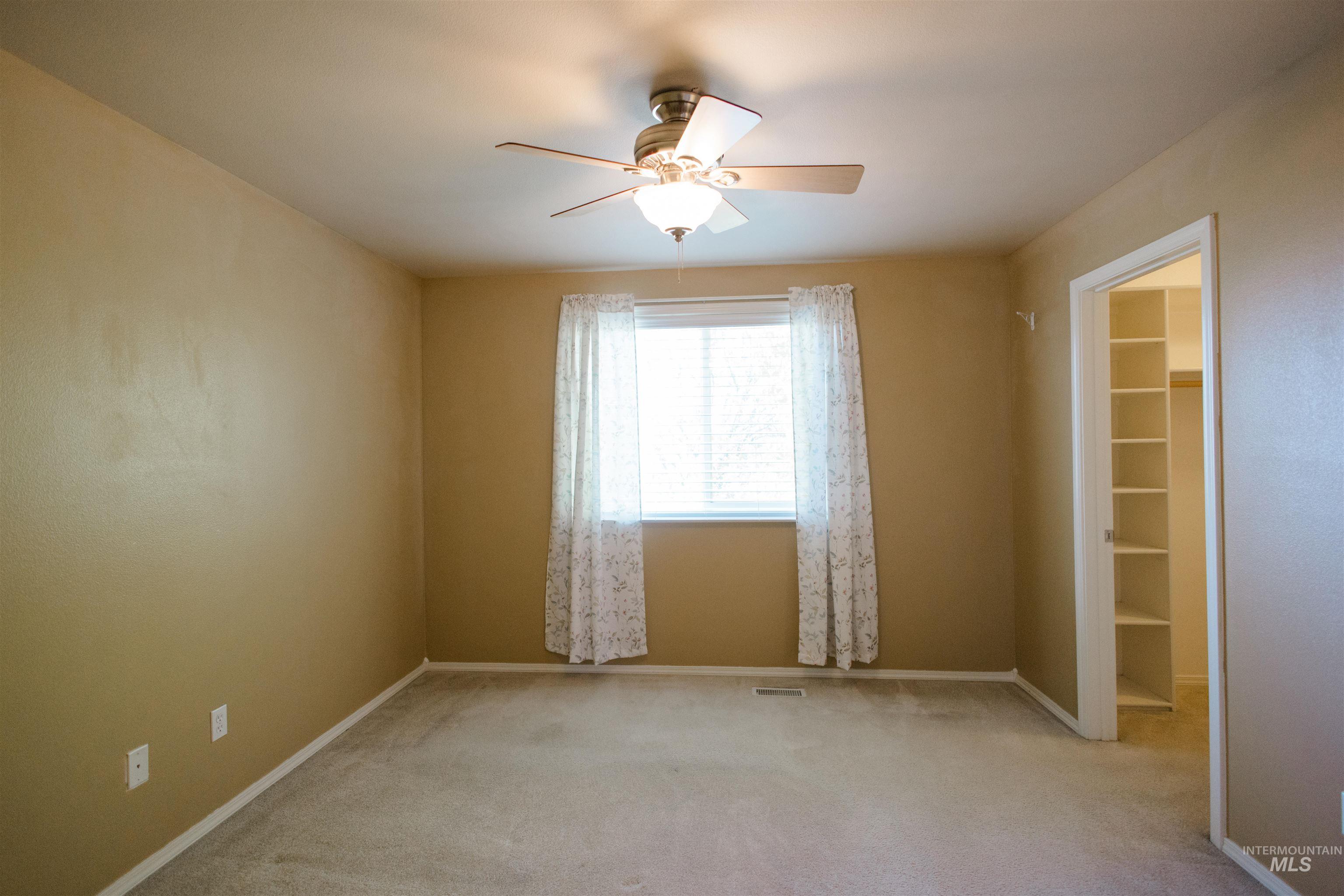 1550 Targhee, Mountain Home, Idaho 83647, 4 Bedrooms, 3 Bathrooms, Residential For Sale, Price $390,000,MLS 98986558