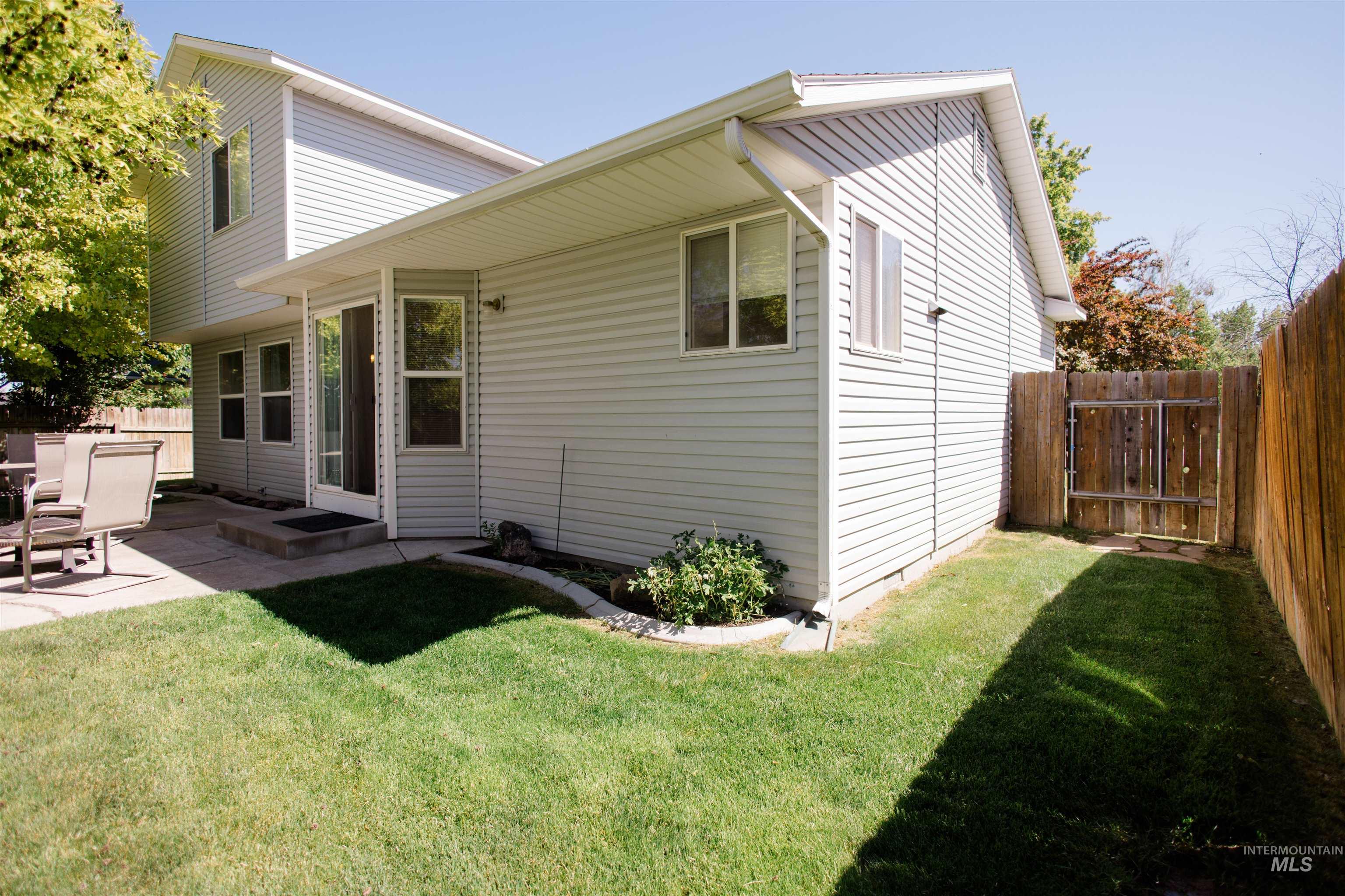 1550 Targhee, Mountain Home, Idaho 83647, 4 Bedrooms, 3 Bathrooms, Residential For Sale, Price $390,000,MLS 98986558