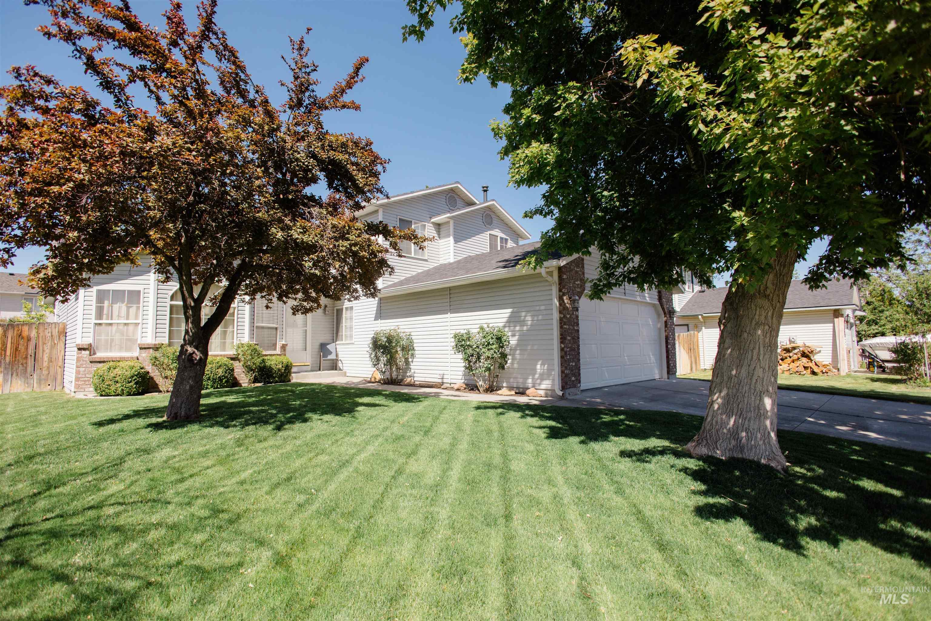 1550 Targhee, Mountain Home, Idaho 83647, 4 Bedrooms, 3 Bathrooms, Residential For Sale, Price $390,000,MLS 98986558