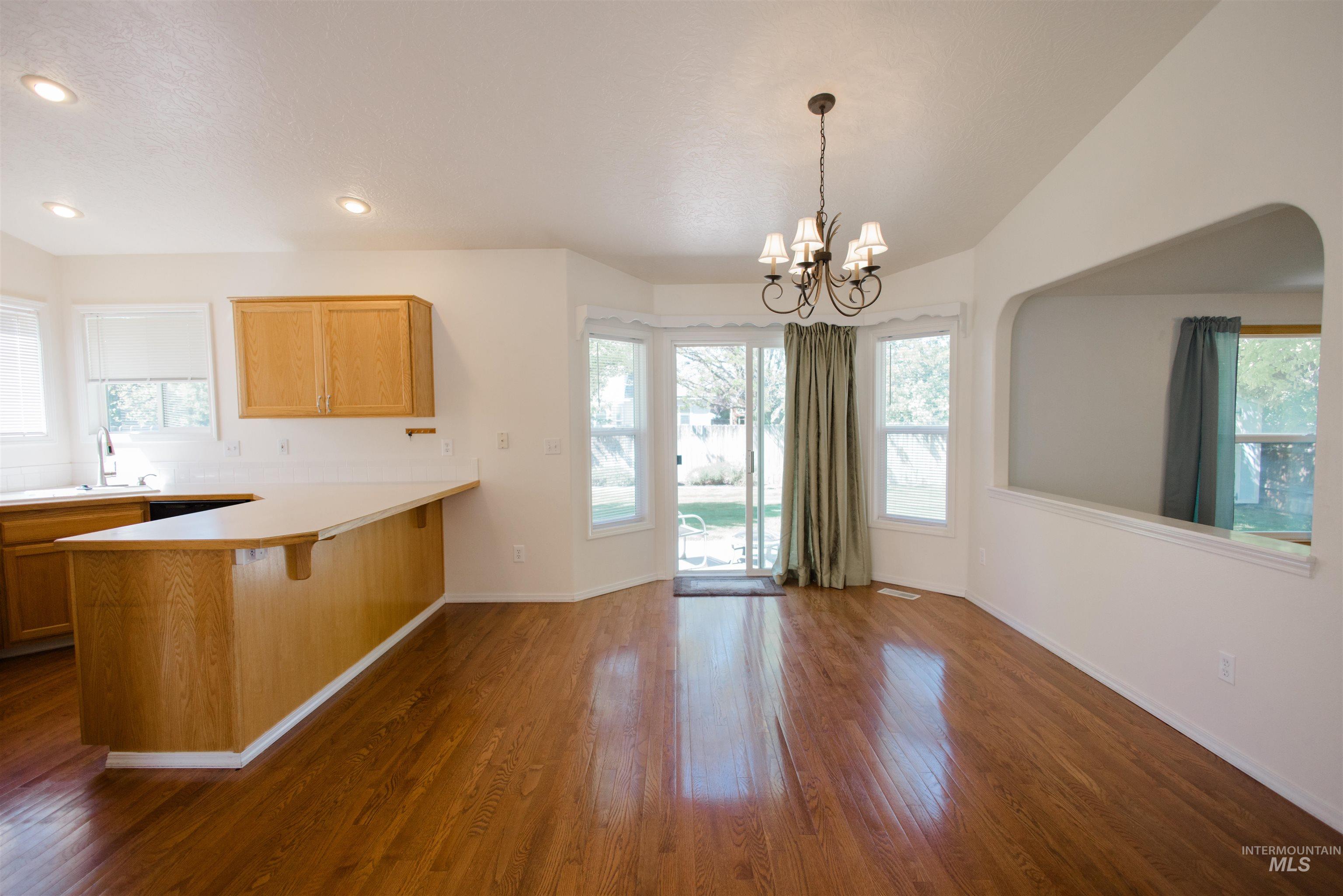 1550 Targhee, Mountain Home, Idaho 83647, 4 Bedrooms, 3 Bathrooms, Residential For Sale, Price $390,000,MLS 98986558